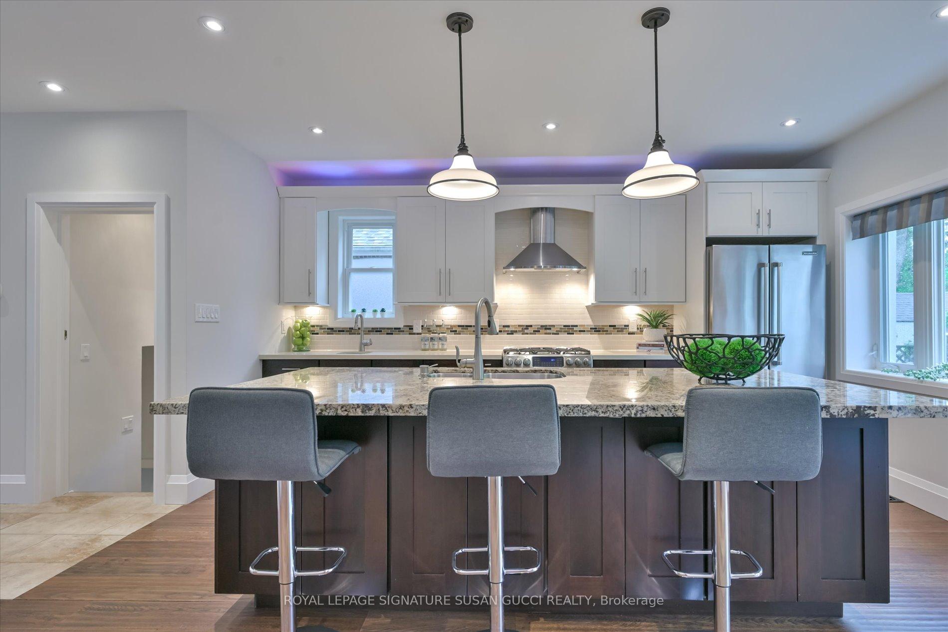Photo 15 of 3 Athlone Road, Toronto, East York — HOMEH