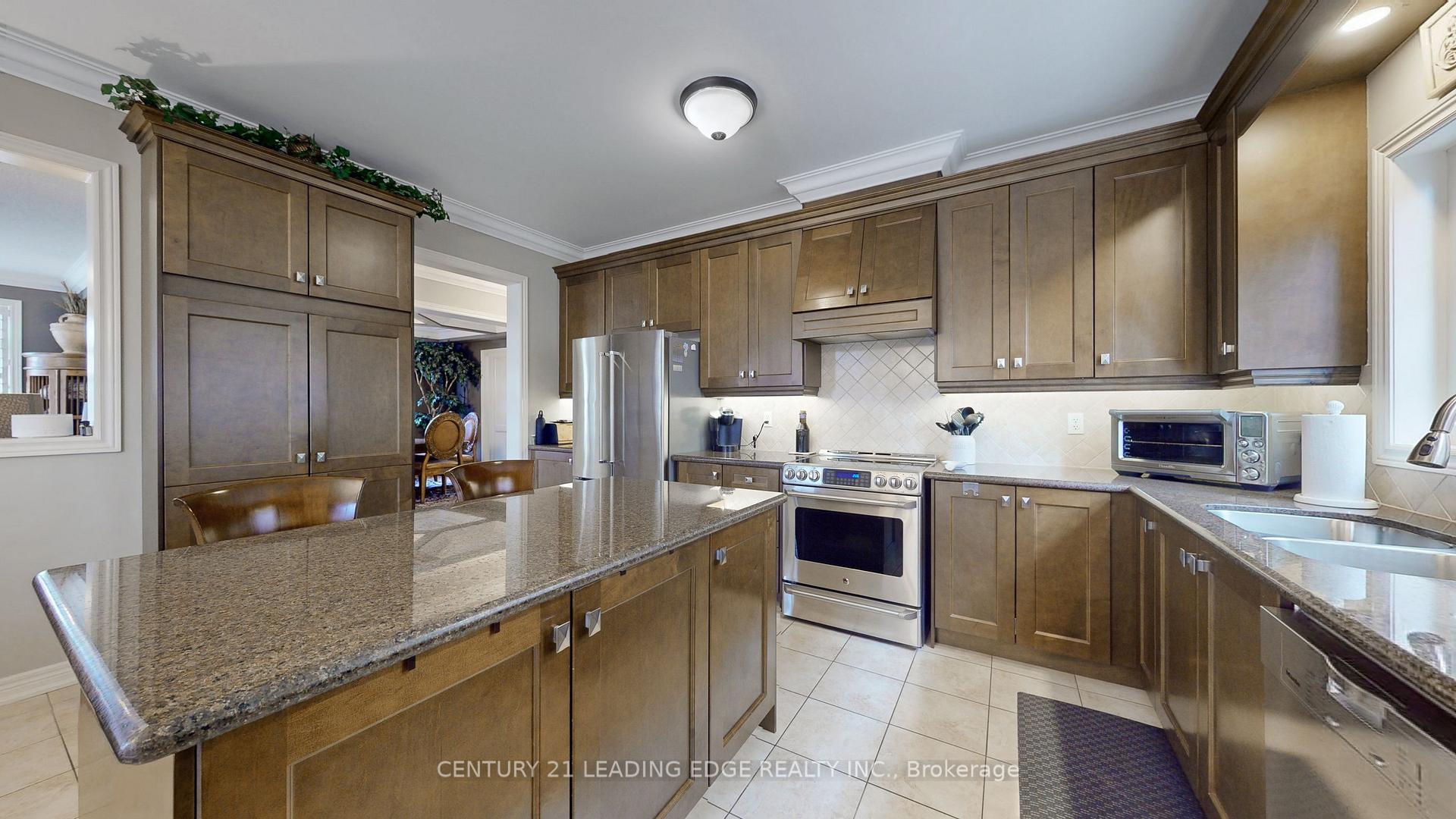 Photo 8 of 165 Mavrinac Boulevard, Aurora, Bayview Northeast — HOMEH