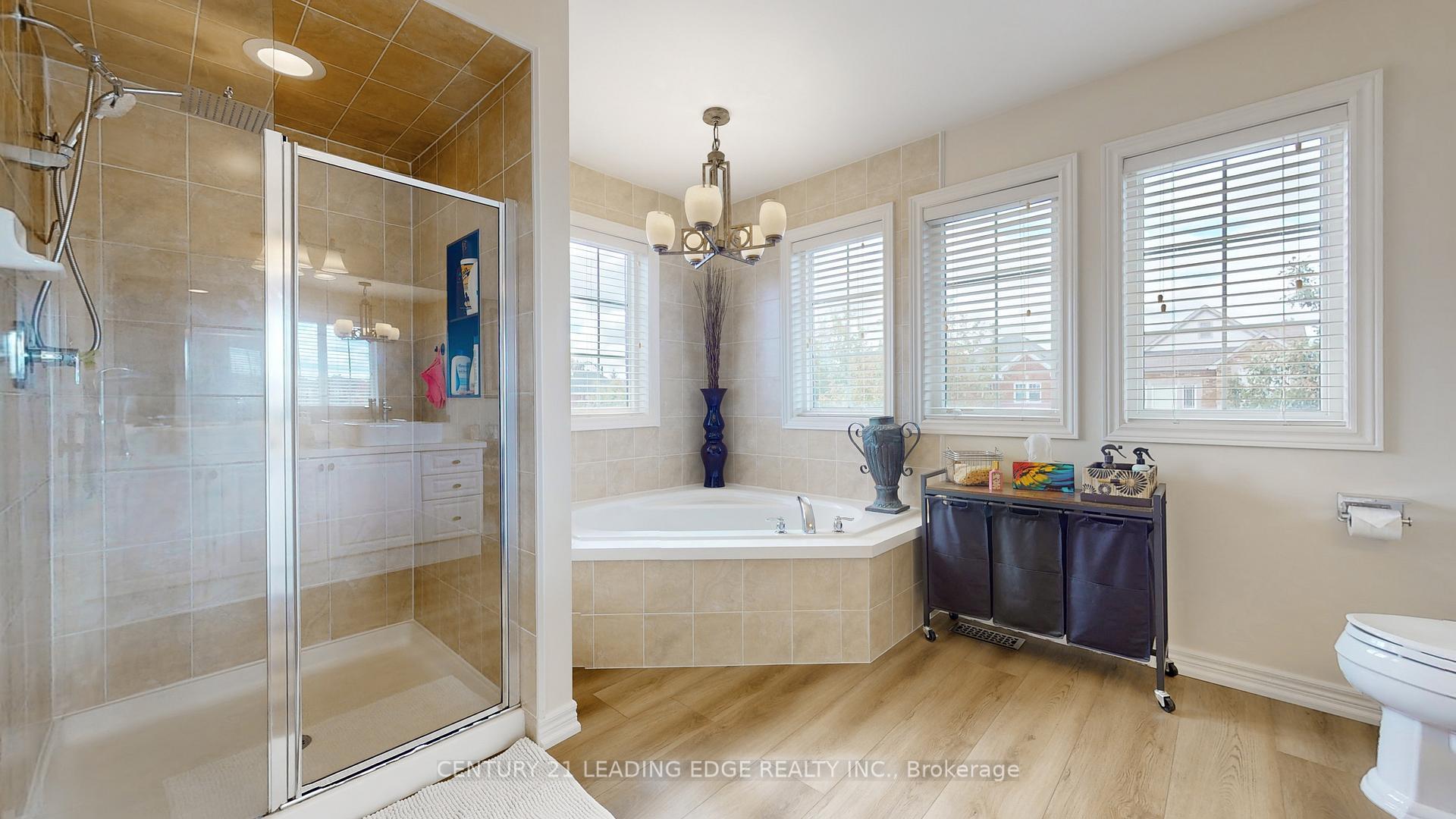 Photo 13 of 165 Mavrinac Boulevard, Aurora, Bayview Northeast — HOMEH