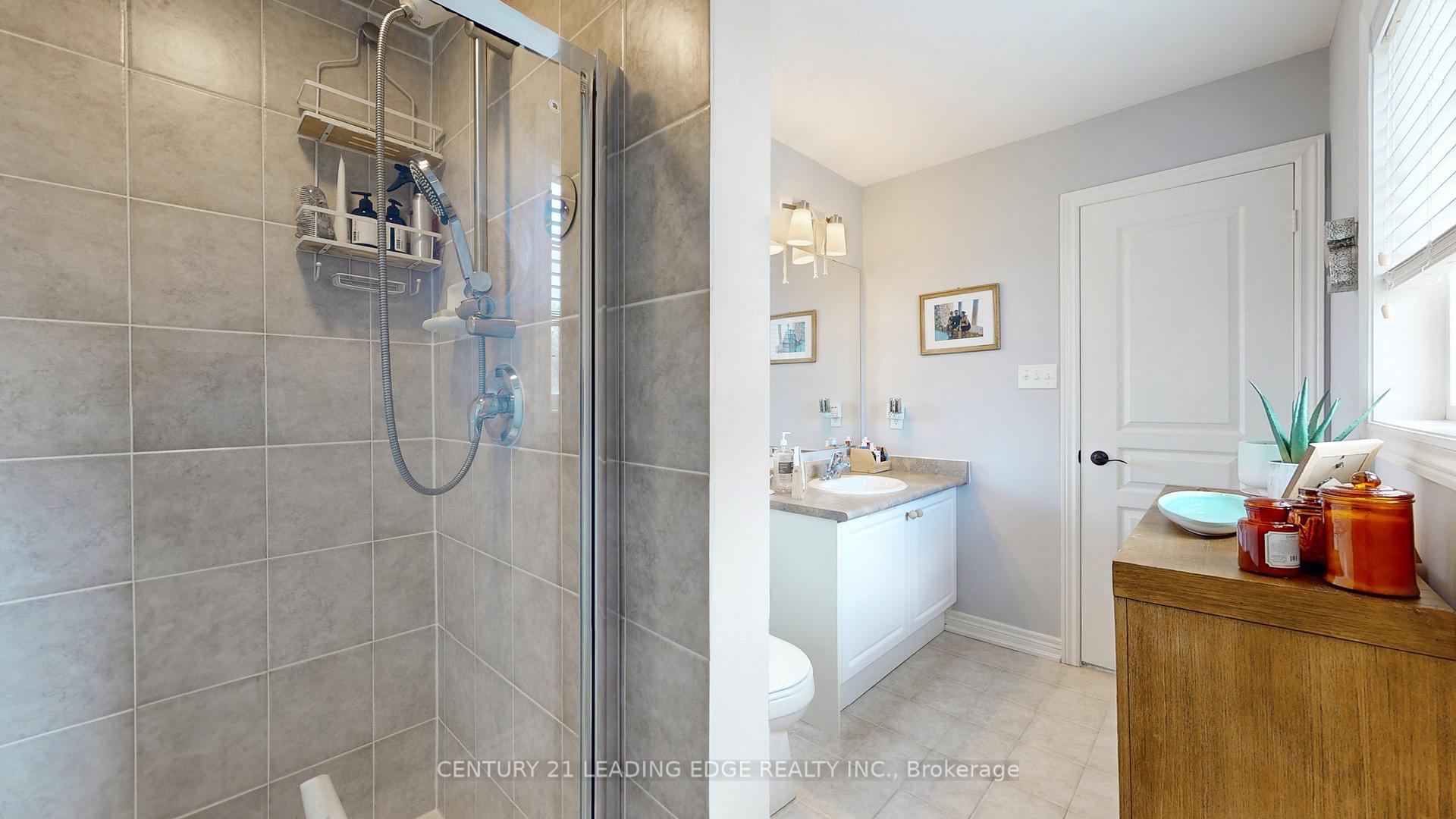 Photo 14 of 165 Mavrinac Boulevard, Aurora, Bayview Northeast — HOMEH