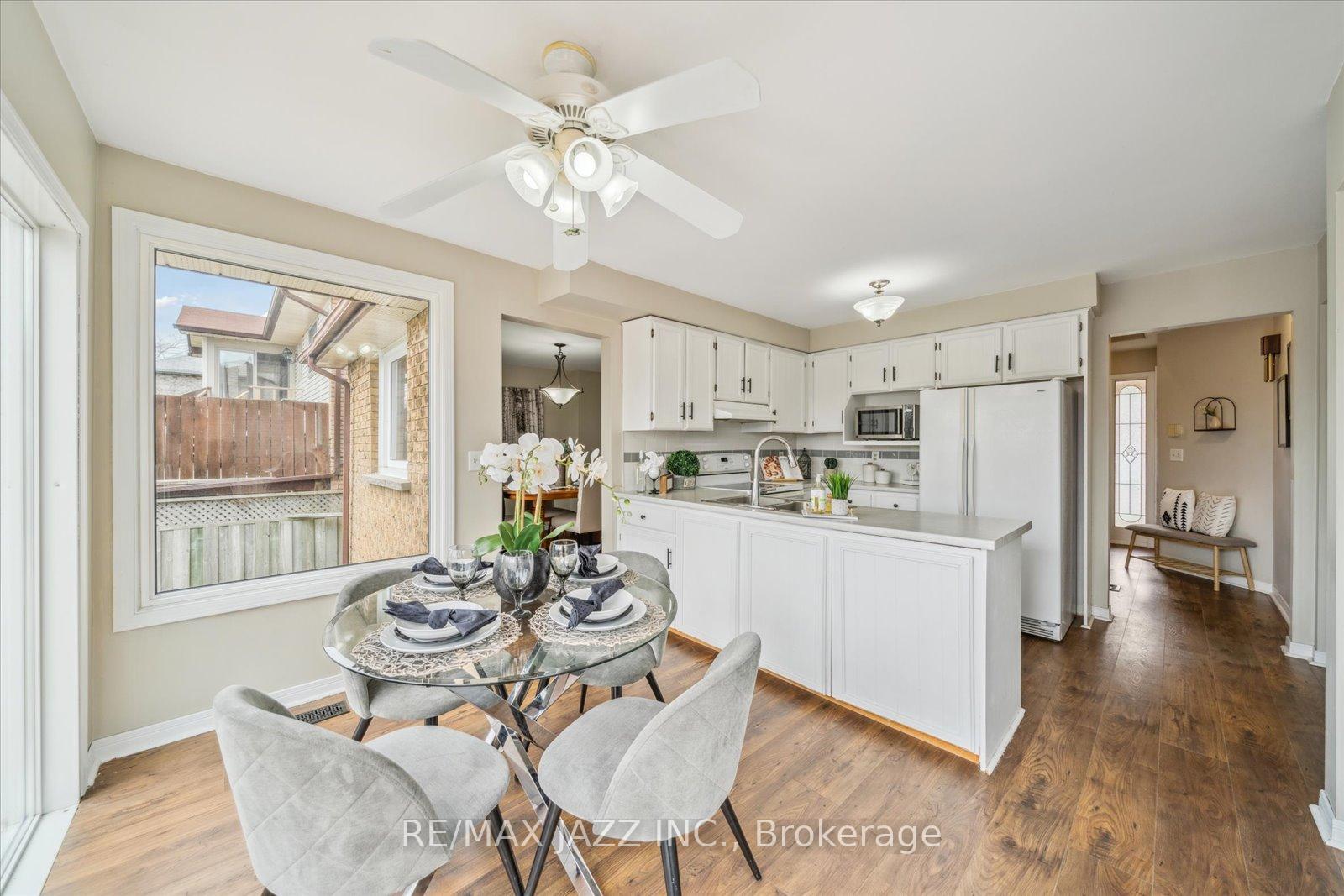 Photo 9 of 63 Pinedale Crescent, Clarington, Courtice — HOMEH