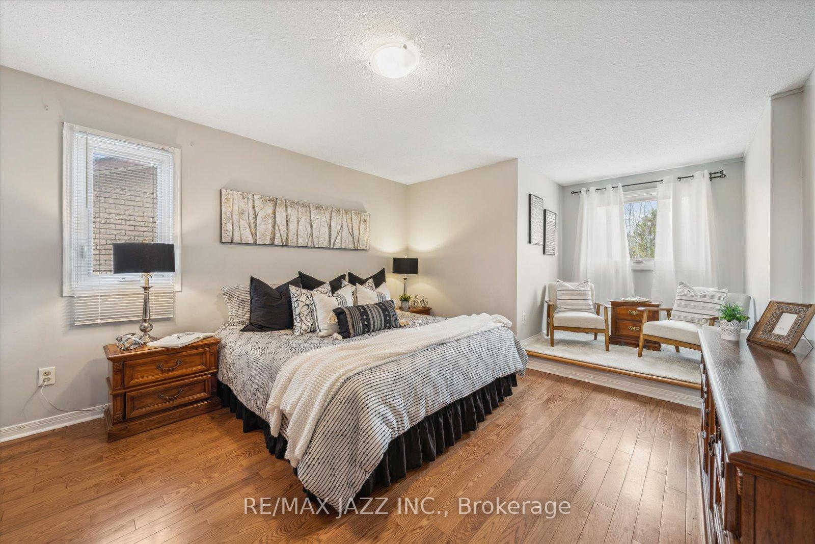Photo 30 of 63 Pinedale Crescent, Clarington, Courtice — HOMEH