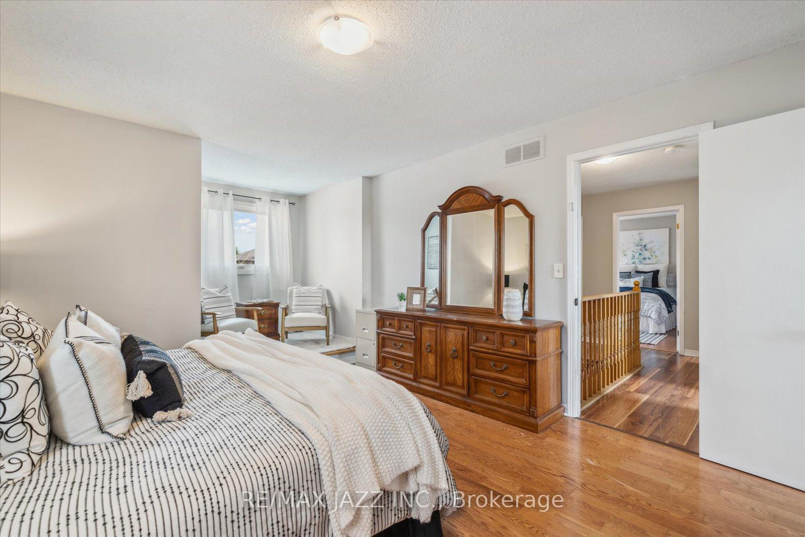 Photo 21 of 63 Pinedale Crescent, Clarington, Courtice — HOMEH