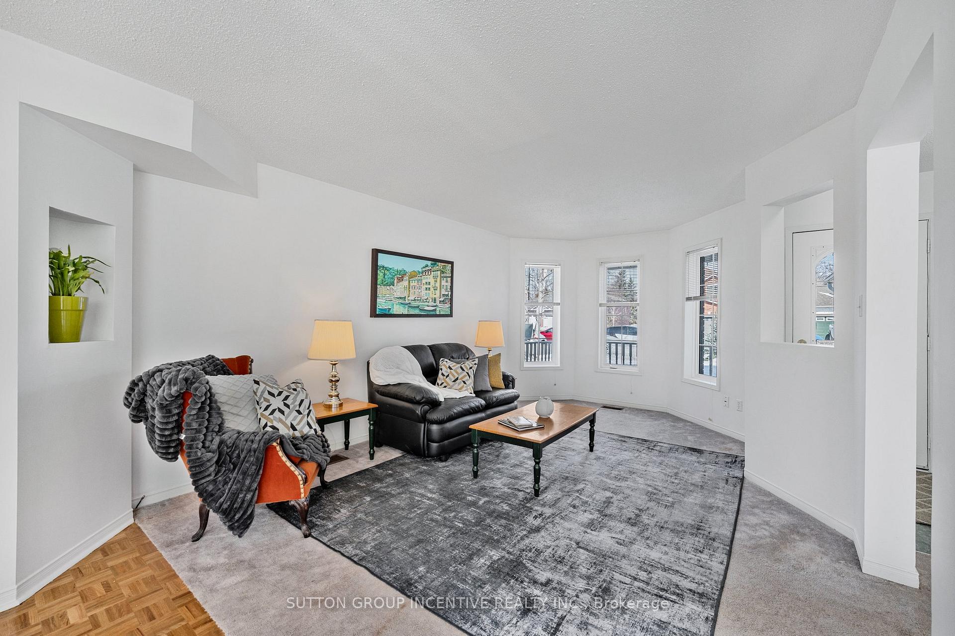 Photo 4 of 1235 Forest Street, Innisfil, Alcona — HOMEH