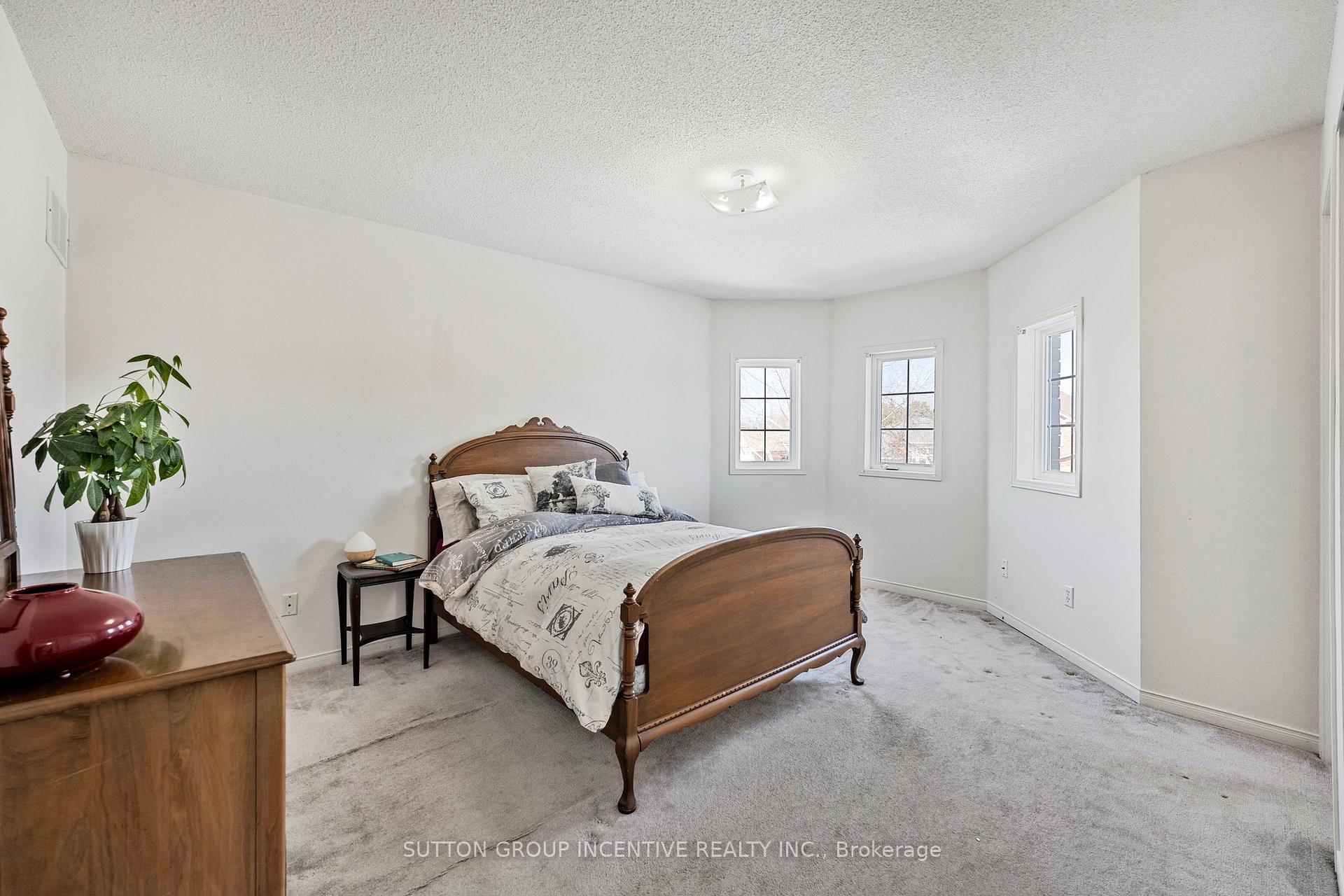 Photo 18 of 1235 Forest Street, Innisfil, Alcona — HOMEH