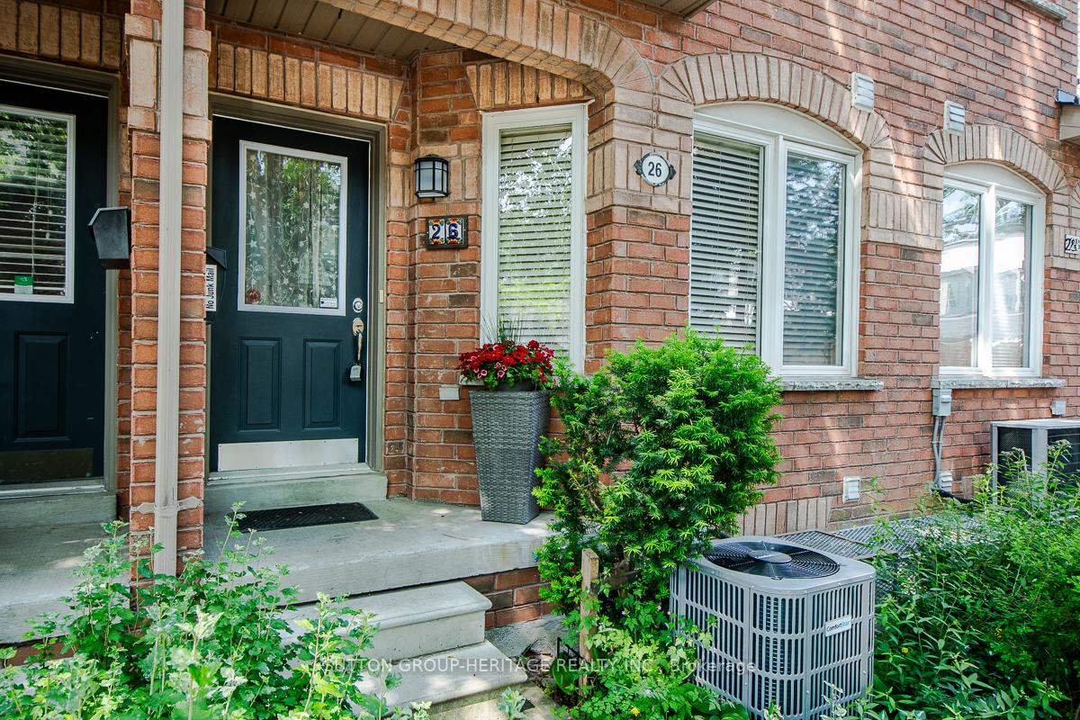 Photo 10 of 26 Filmic Lane, Toronto, South Riverdale — HOMEH