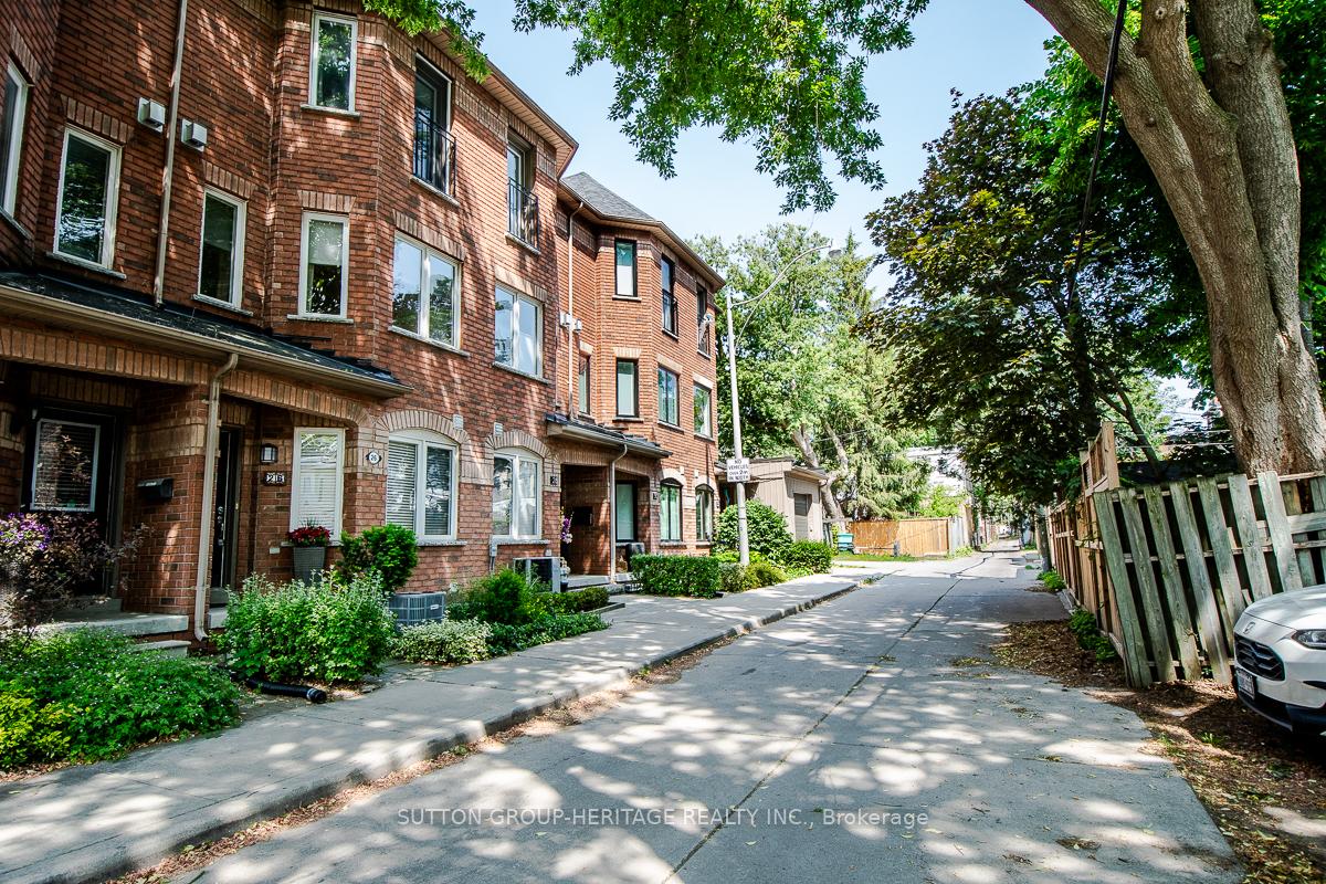 Photo 4 of 26 Filmic Lane, Toronto, South Riverdale — HOMEH