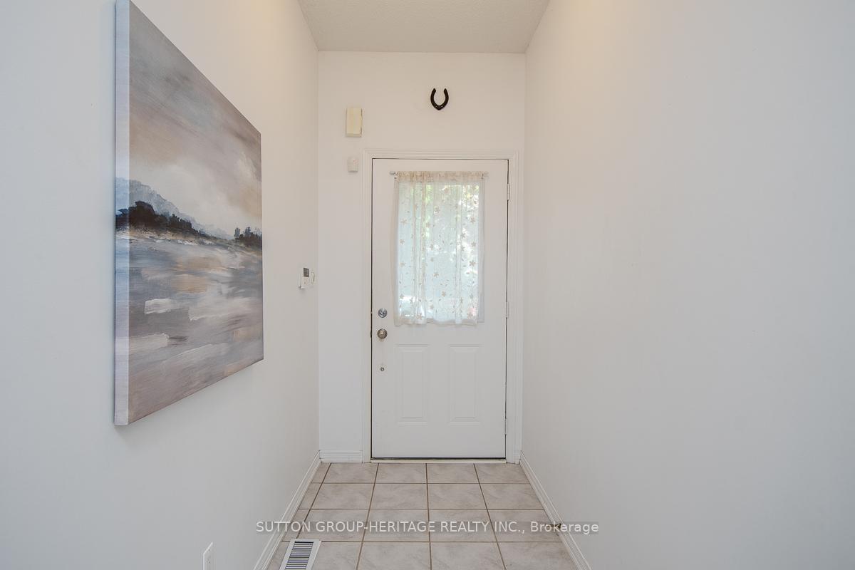Photo 3 of 26 Filmic Lane, Toronto, South Riverdale — HOMEH