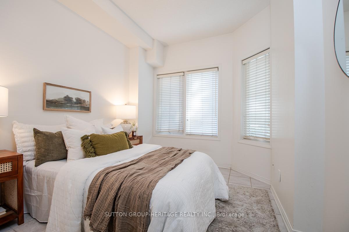 Photo 17 of 26 Filmic Lane, Toronto, South Riverdale — HOMEH