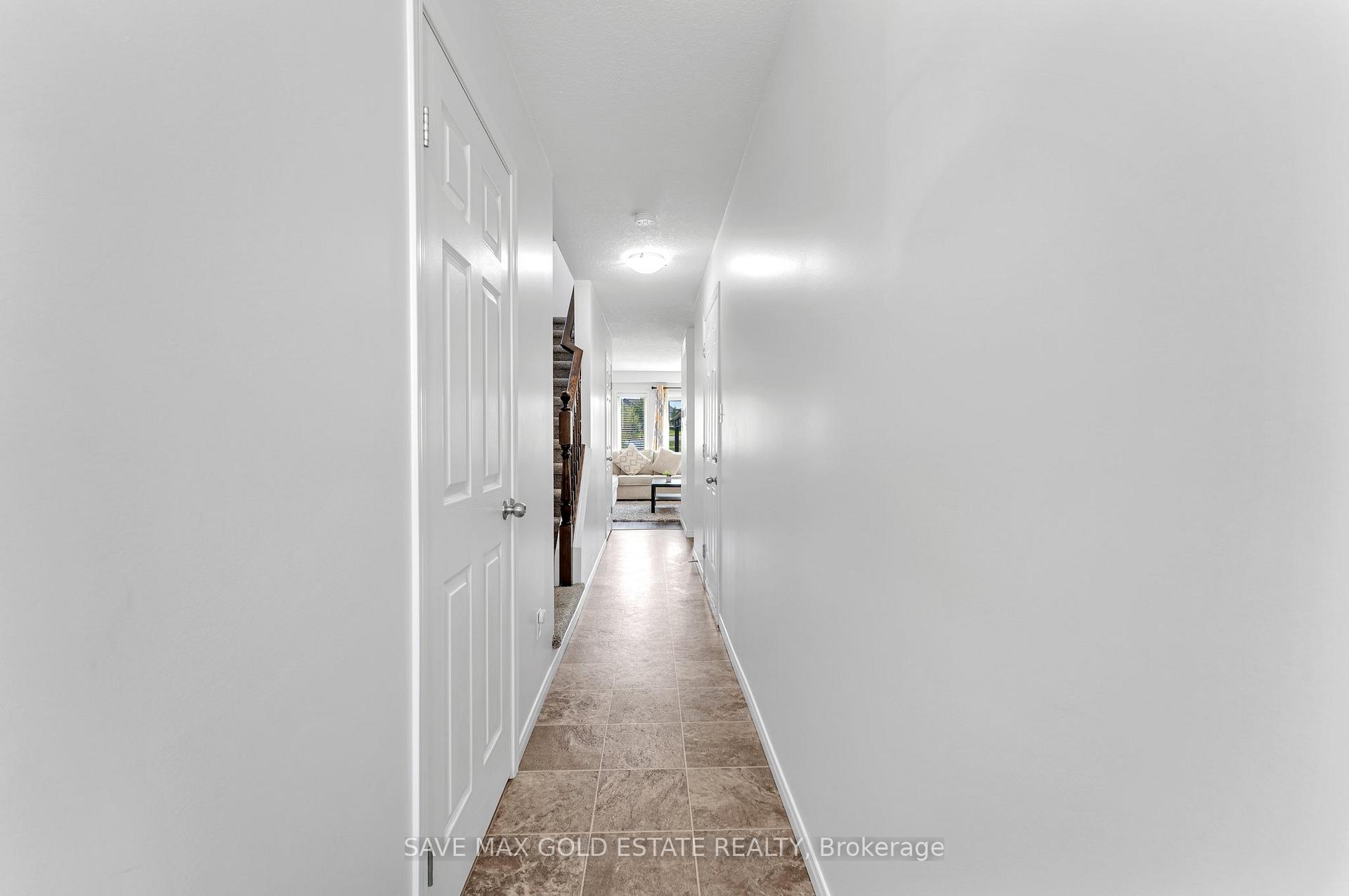 Photo 2 of 54 Featherstone Street, Kitchener — HOMEH