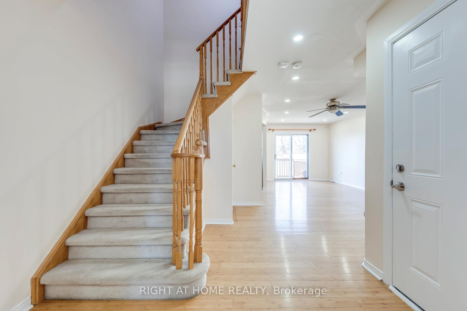 Photo 9 of 26 Oglevie Drive, Whitby, Pringle Creek — HOMEH