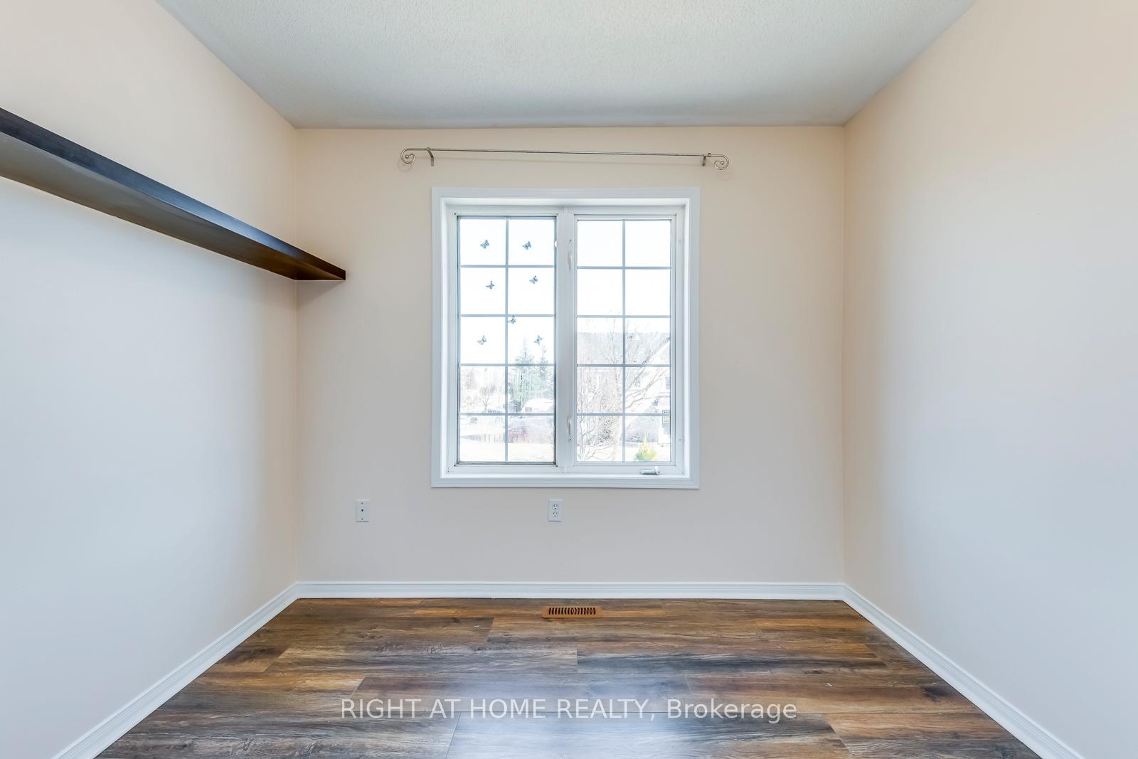 Photo 19 of 26 Oglevie Drive, Whitby, Pringle Creek — HOMEH