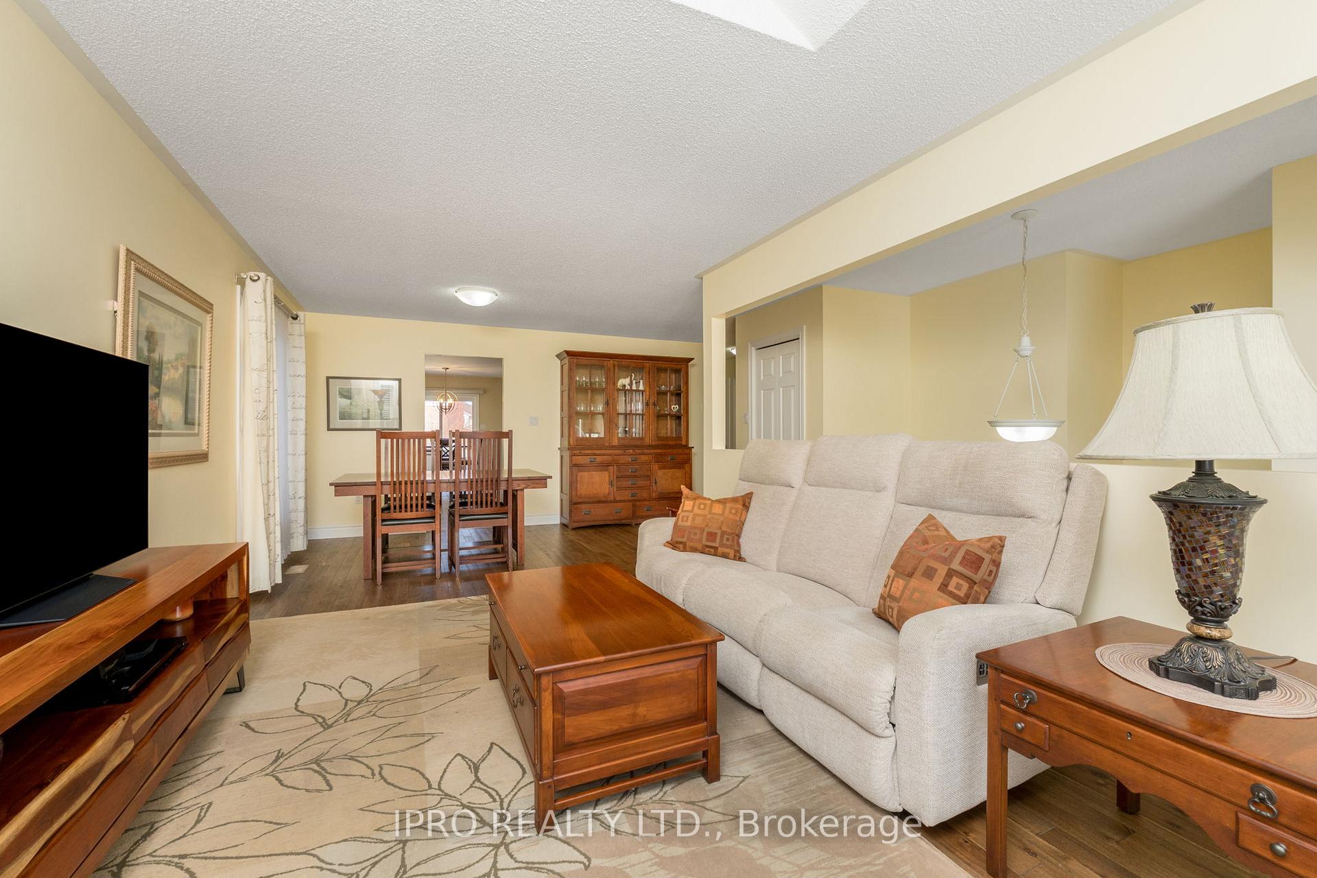 Photo 13 of 308 Longbow Street, Shelburne — HOMEH