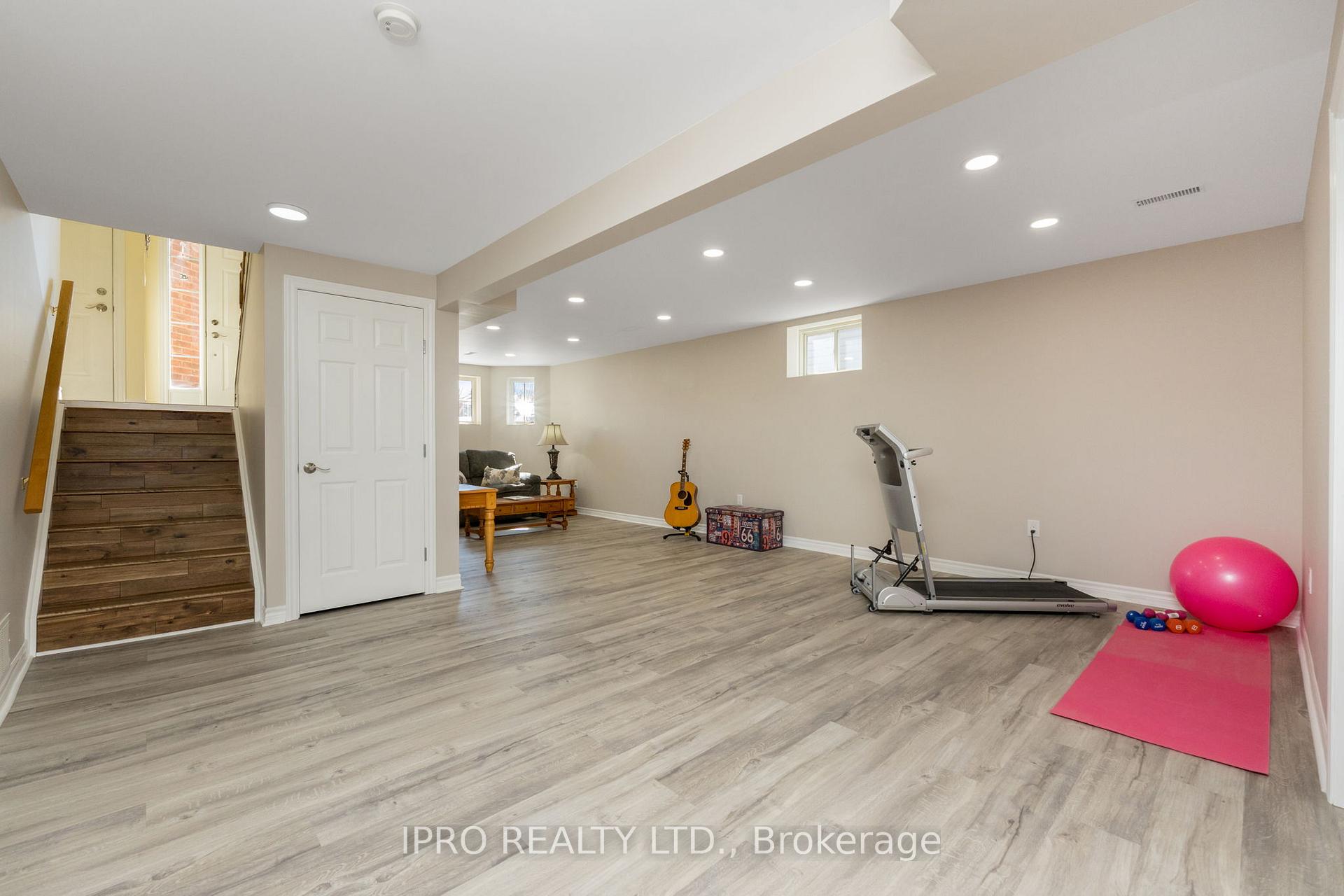Photo 32 of 308 Longbow Street, Shelburne — HOMEH