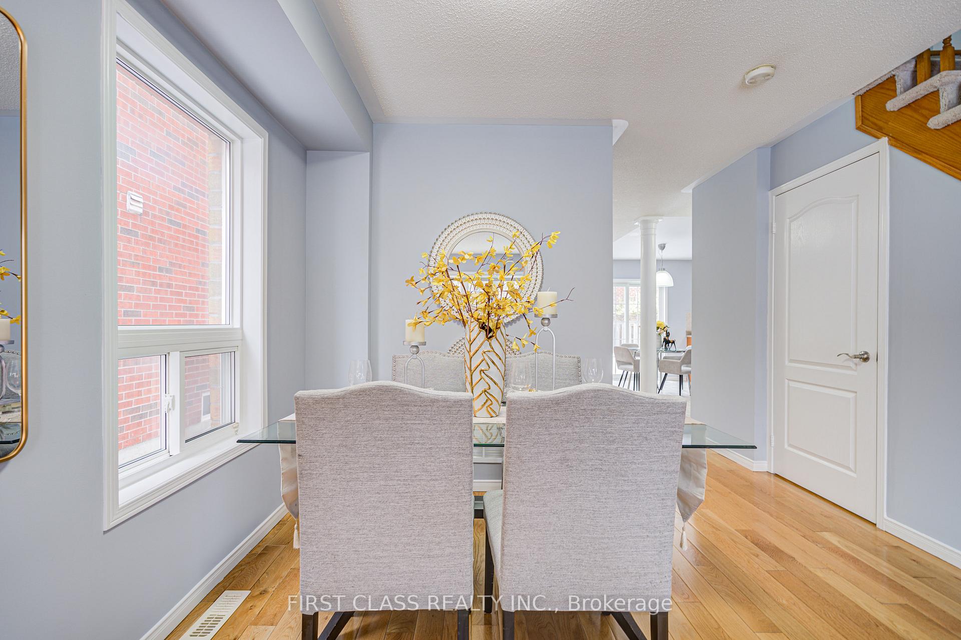 Photo 4 of 86 Stotts Crescent, Markham, Wismer — HOMEH