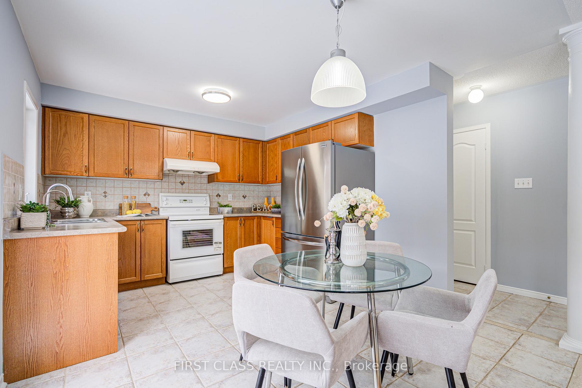 Photo 8 of 86 Stotts Crescent, Markham, Wismer — HOMEH