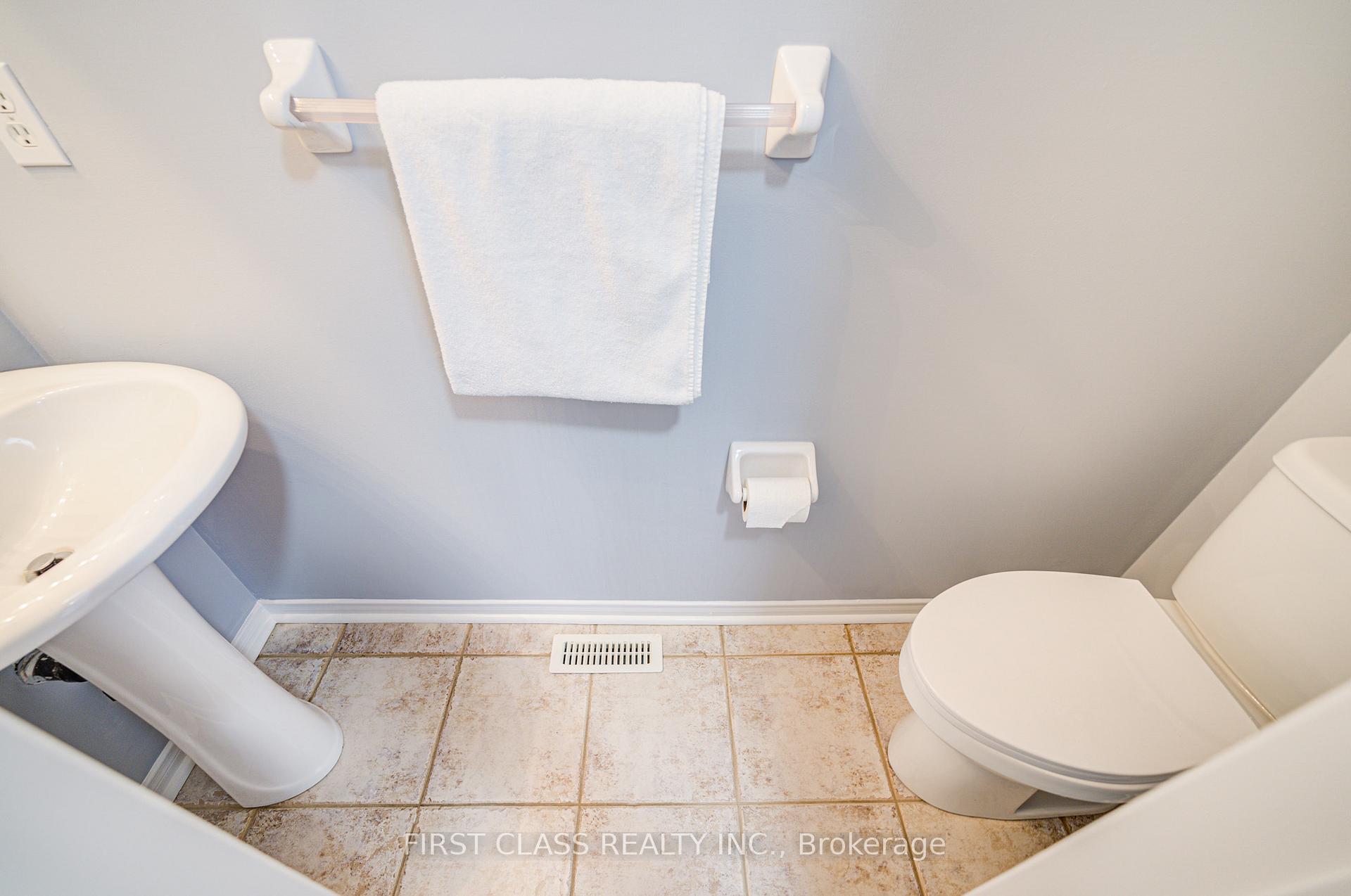 Photo 38 of 86 Stotts Crescent, Markham, Wismer — HOMEH