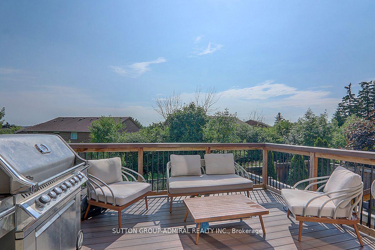 Photo 2 of 25 Bristlewood Crescent, Vaughan, Patterson — HOMEH