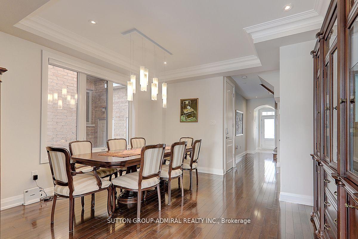 Photo 9 of 25 Bristlewood Crescent, Vaughan, Patterson — HOMEH