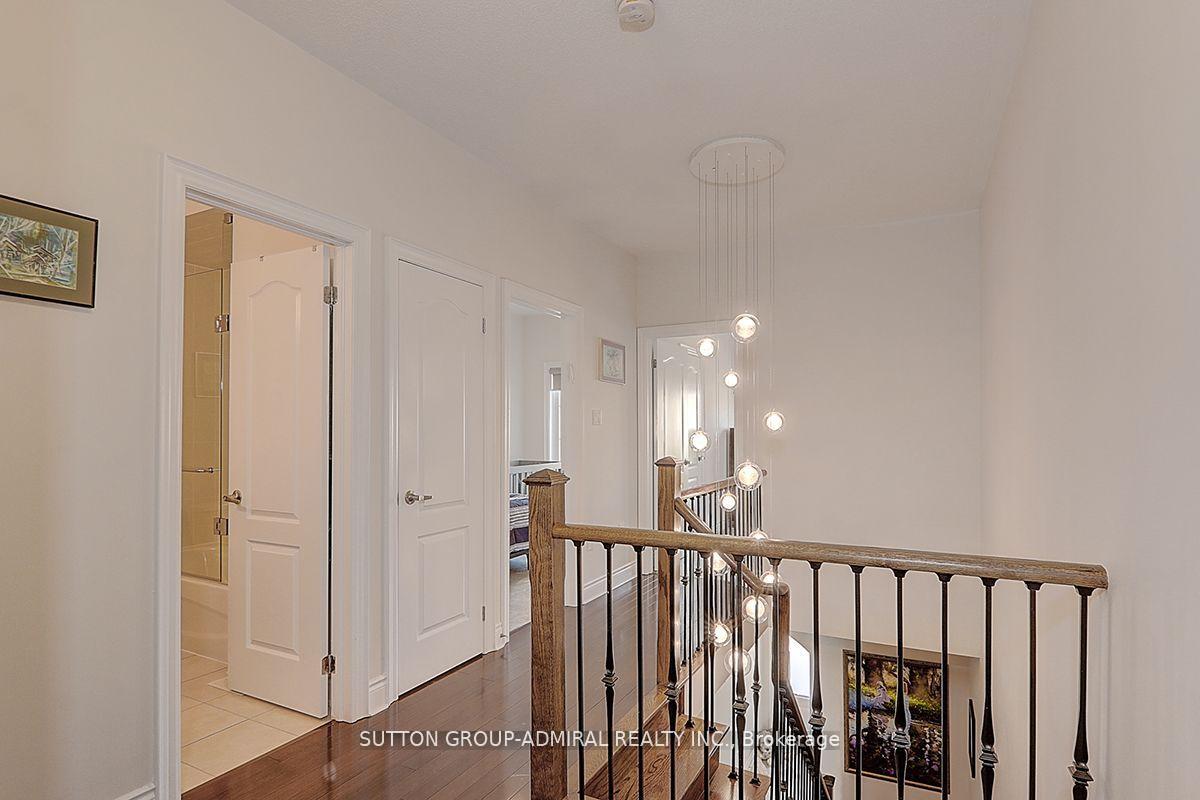 Photo 12 of 25 Bristlewood Crescent, Vaughan, Patterson — HOMEH