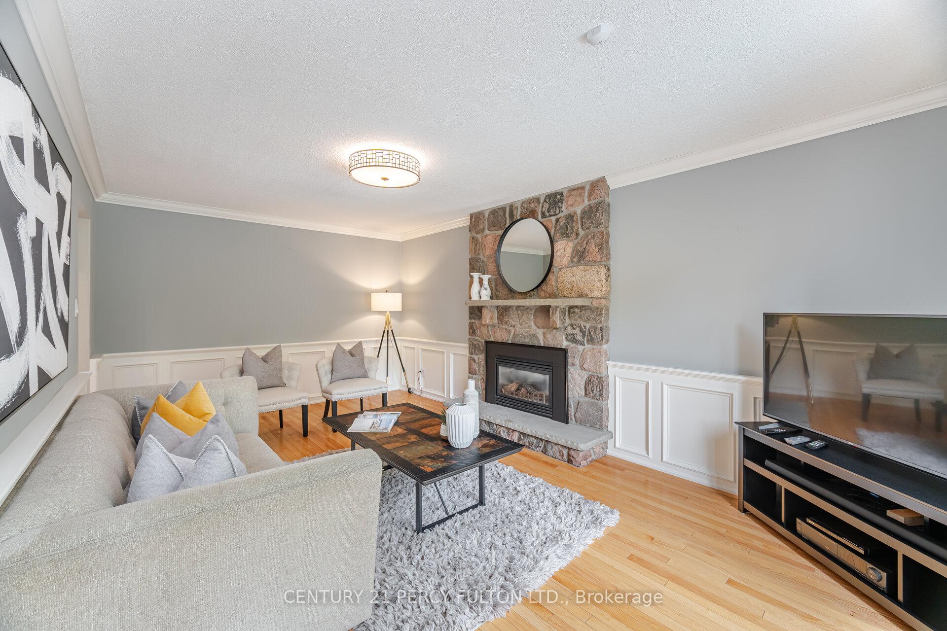 Photo 20 of 1019 Sherman Crescent, Pickering, Liverpool — HOMEH