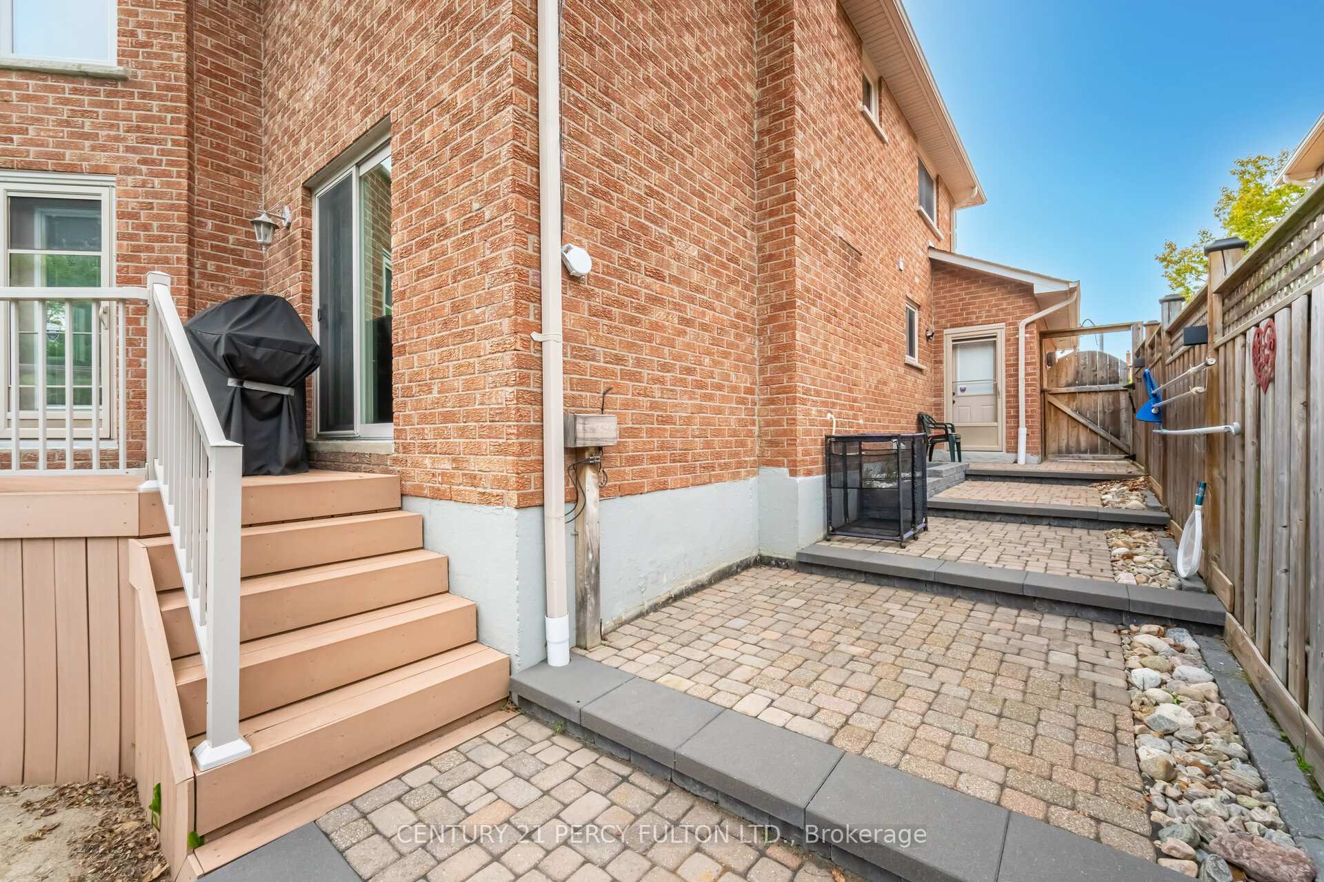Photo 26 of 1019 Sherman Crescent, Pickering, Liverpool — HOMEH