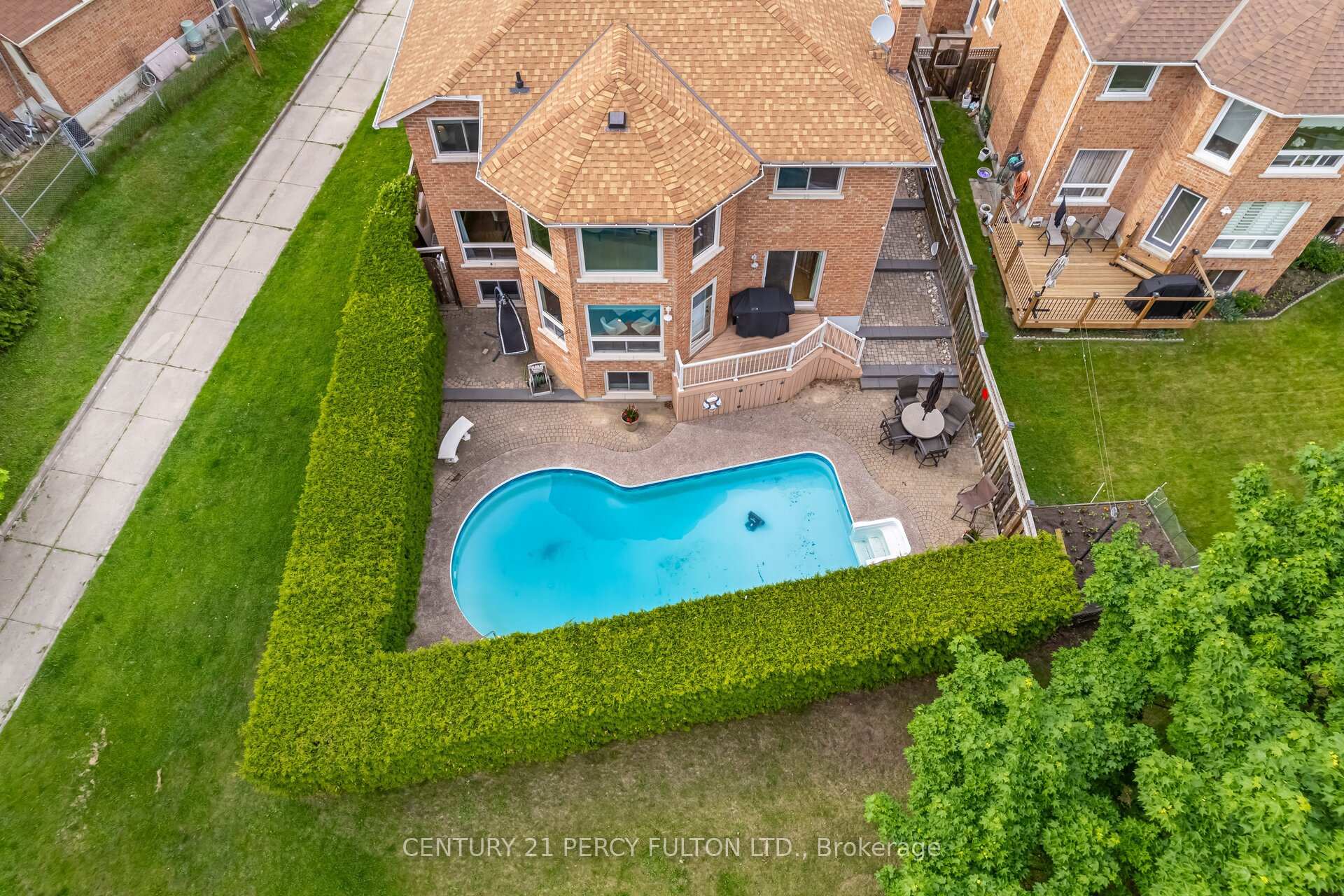 Photo 46 of 1019 Sherman Crescent, Pickering, Liverpool — HOMEH