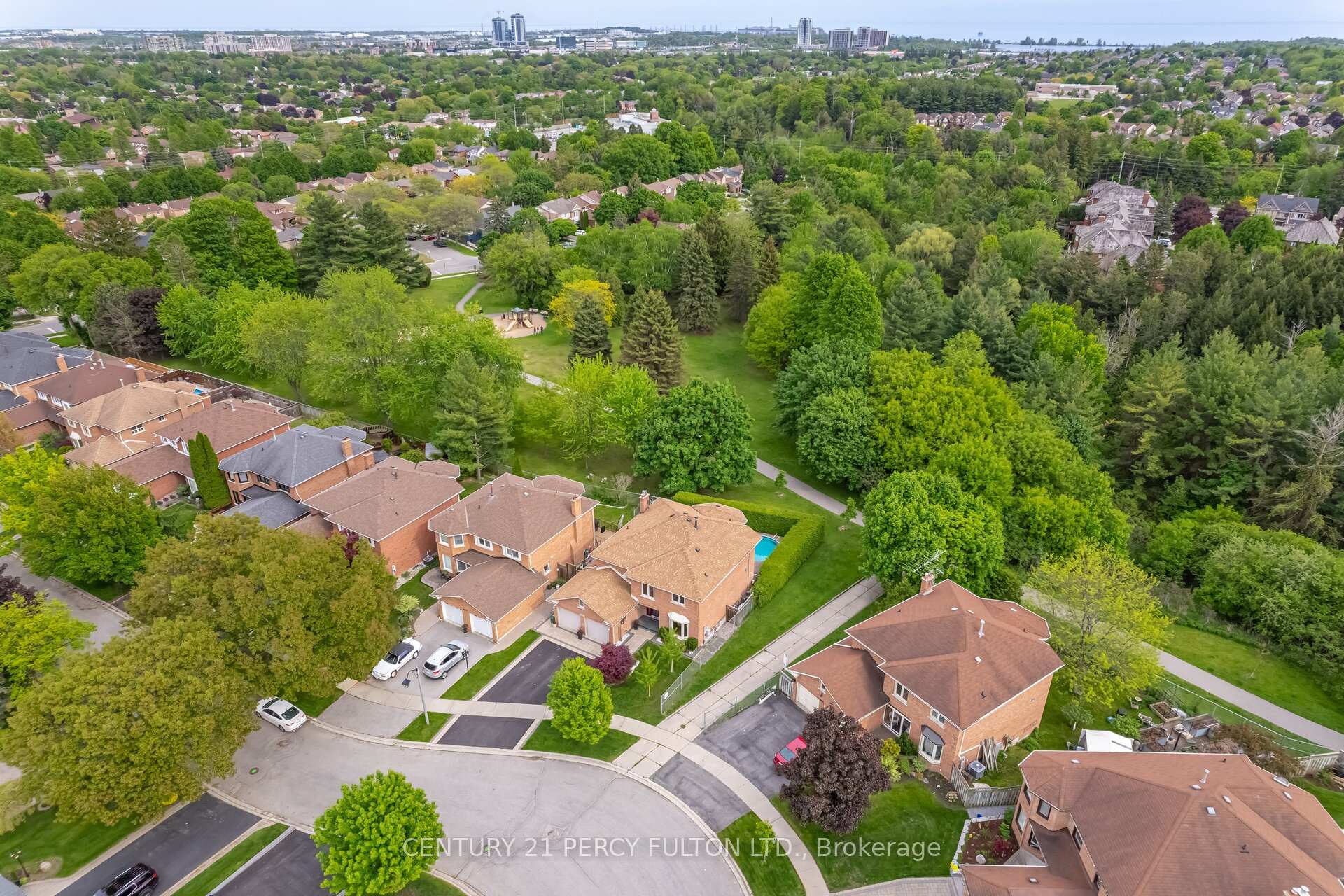 Photo 49 of 1019 Sherman Crescent, Pickering, Liverpool — HOMEH
