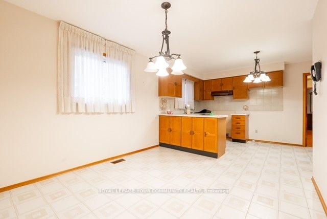 Photo 10 of 167 Anthony Lane, Vaughan, Glen Shields — HOMEH