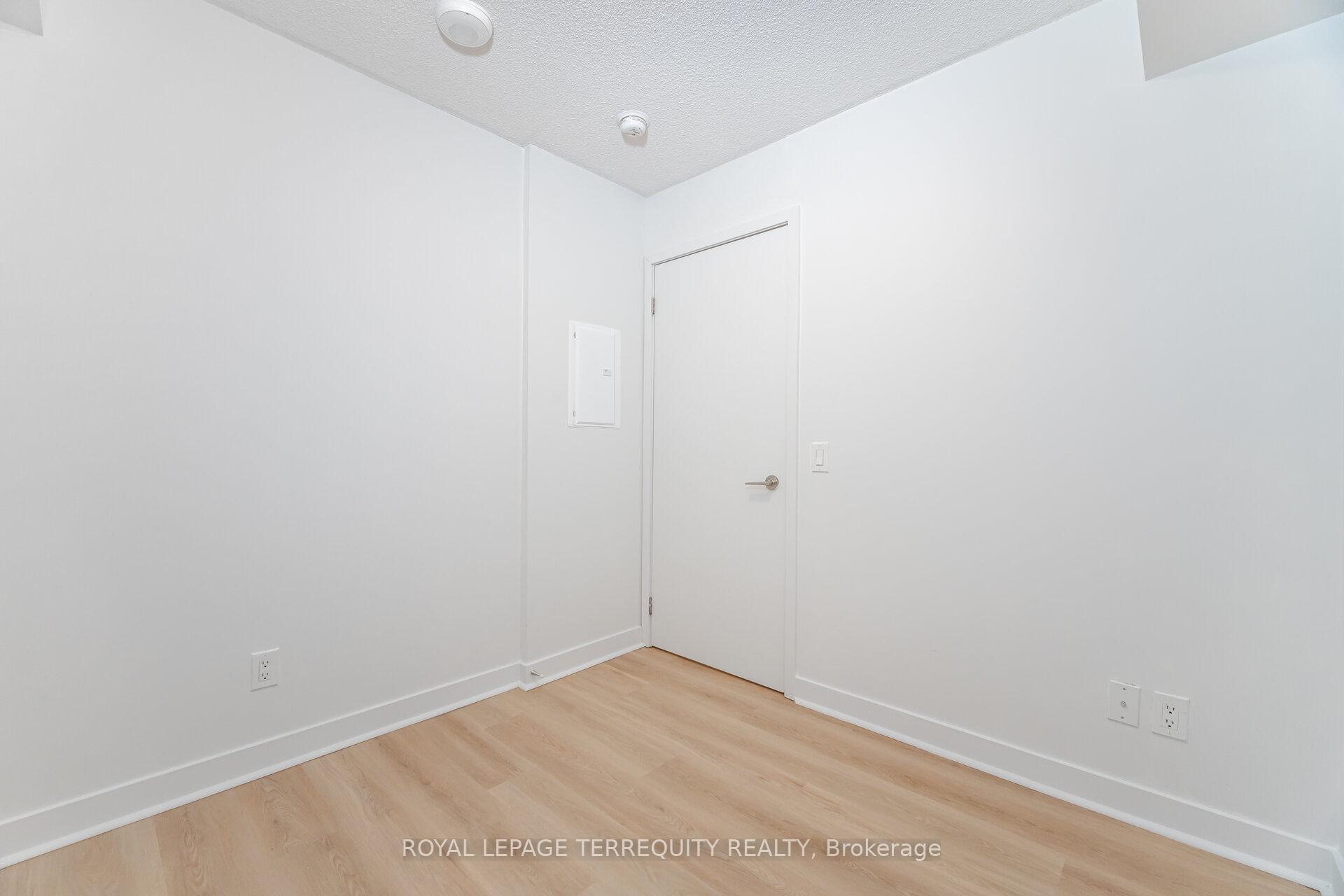 Photo 7 of Unit 405, 125 Redpath Avenue, Toronto, Mount Pleasant West — HOMEH
