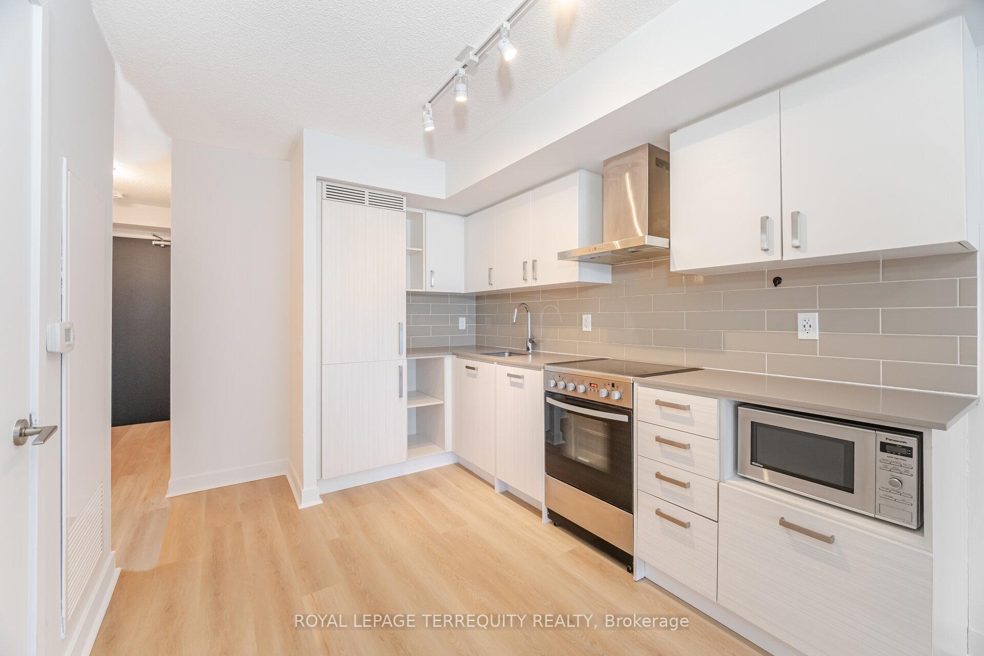 Photo 20 of Unit 405, 125 Redpath Avenue, Toronto, Mount Pleasant West — HOMEH