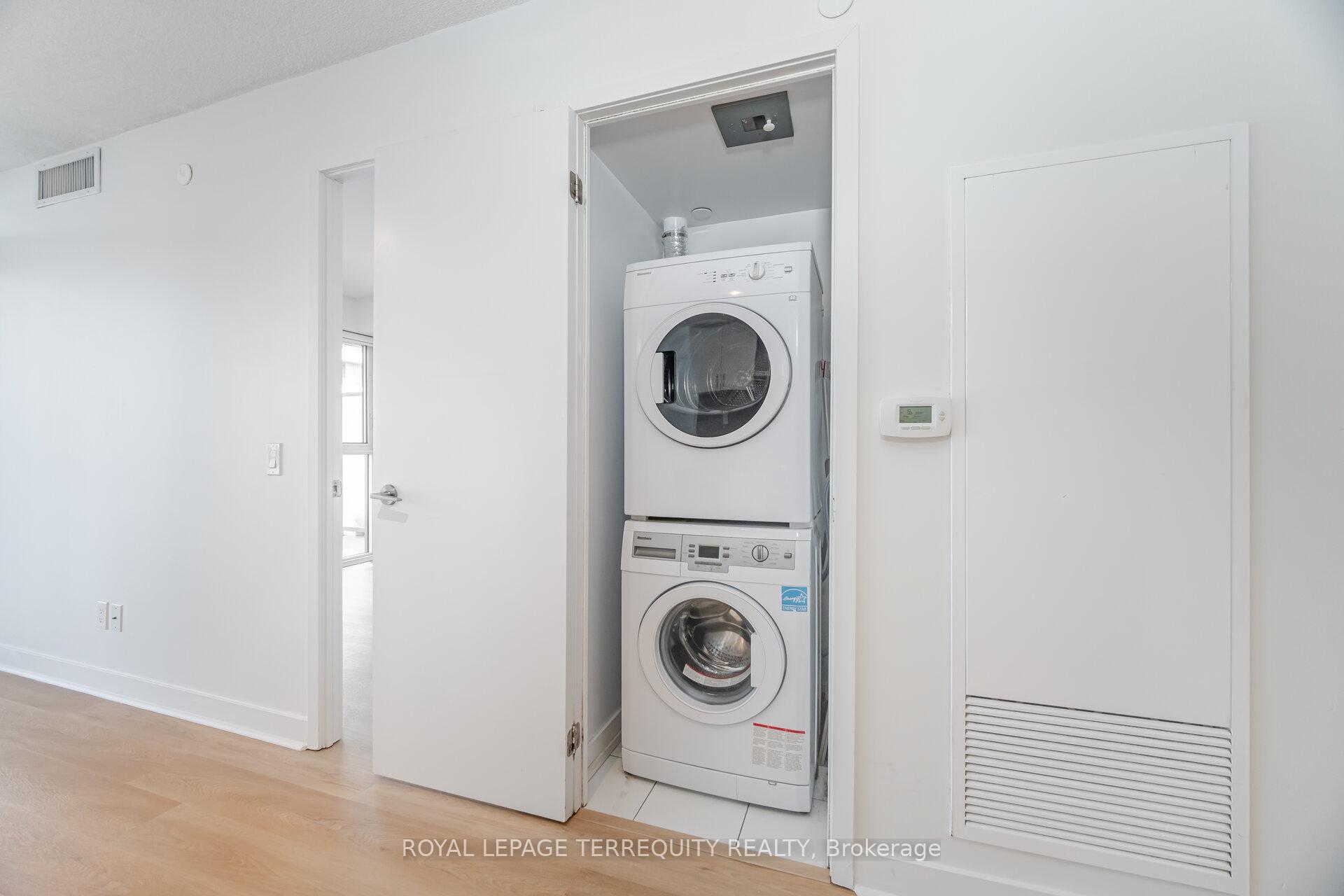 Photo 17 of Unit 405, 125 Redpath Avenue, Toronto, Mount Pleasant West — HOMEH