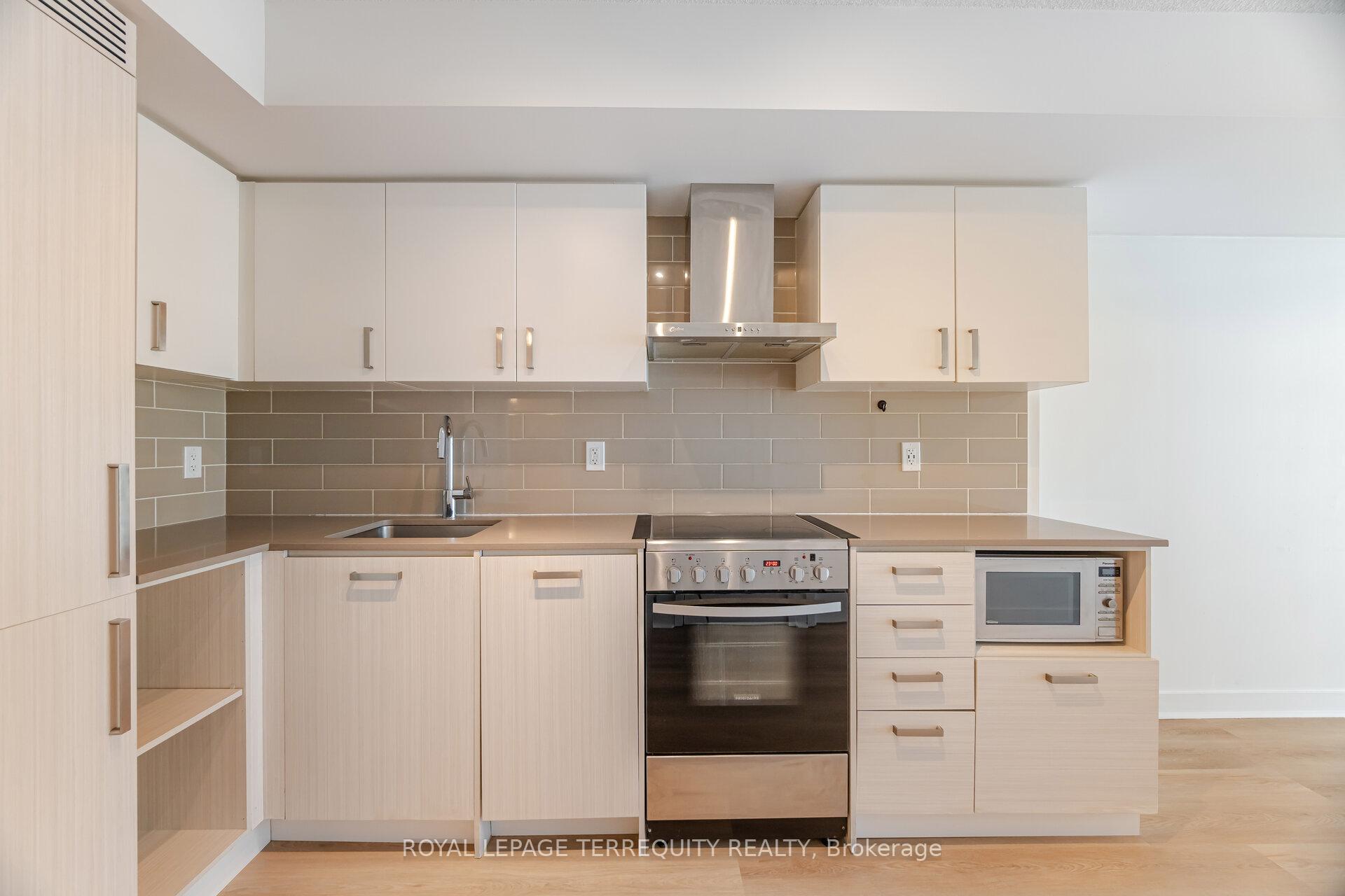 Photo 23 of Unit 405, 125 Redpath Avenue, Toronto, Mount Pleasant West — HOMEH