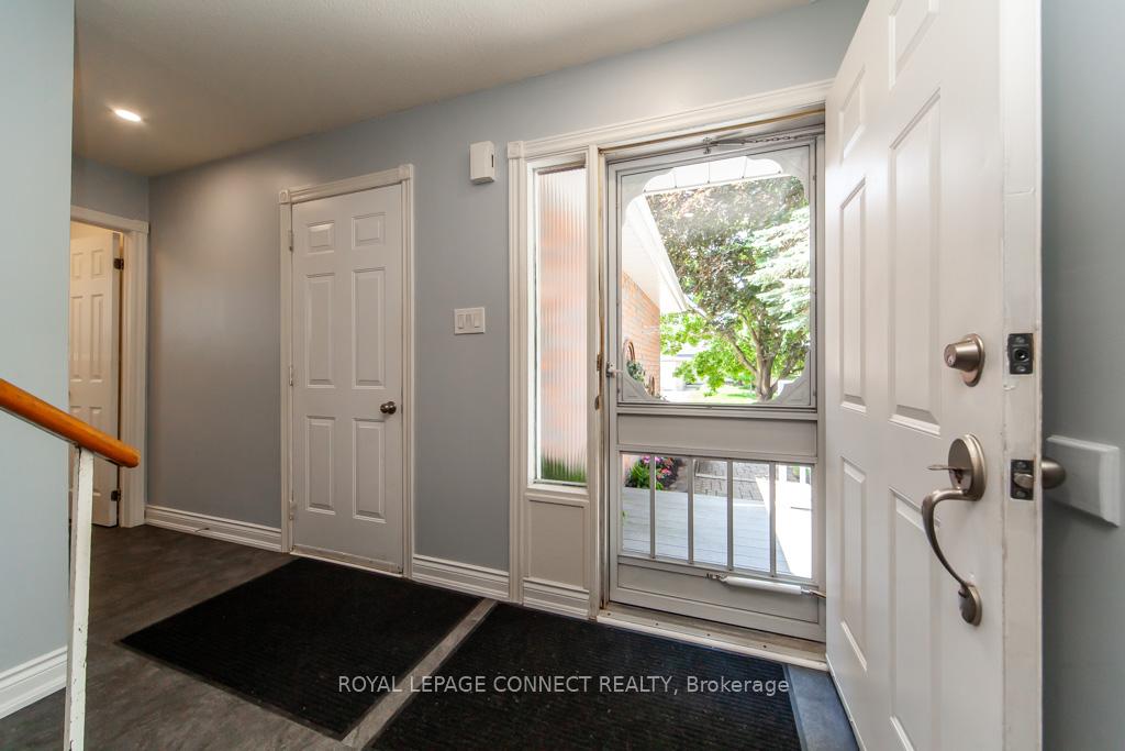Photo 17 of 98 Chester Crescent, Scugog, Port Perry — HOMEH