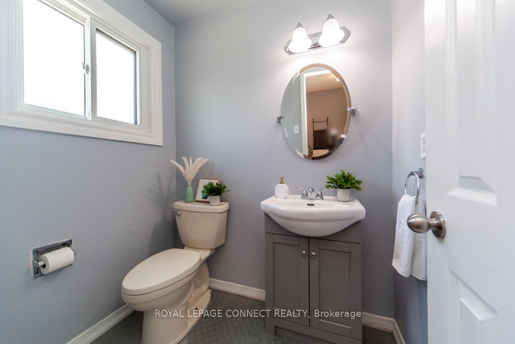 Photo 20 of 98 Chester Crescent, Scugog, Port Perry — HOMEH
