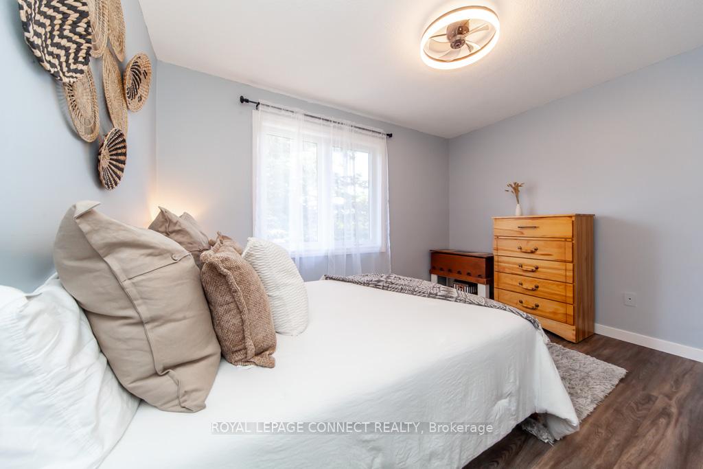 Photo 23 of 98 Chester Crescent, Scugog, Port Perry — HOMEH