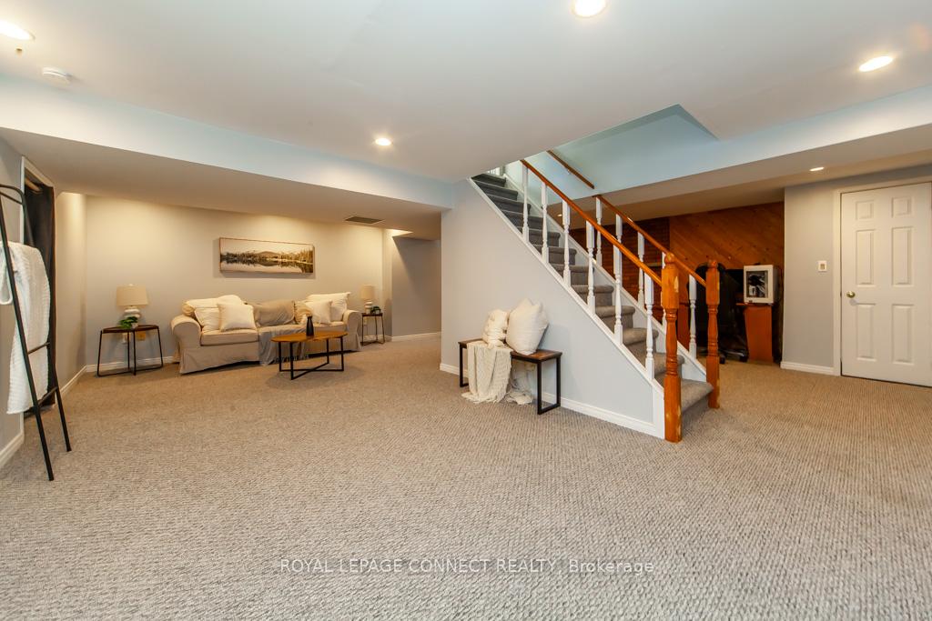Photo 29 of 98 Chester Crescent, Scugog, Port Perry — HOMEH