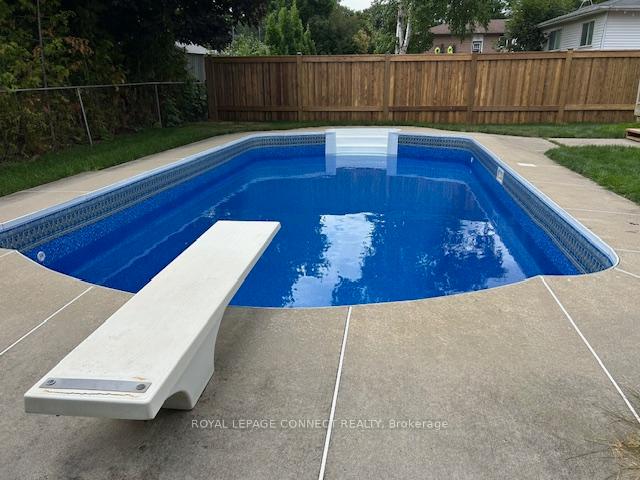Photo 39 of 98 Chester Crescent, Scugog, Port Perry — HOMEH
