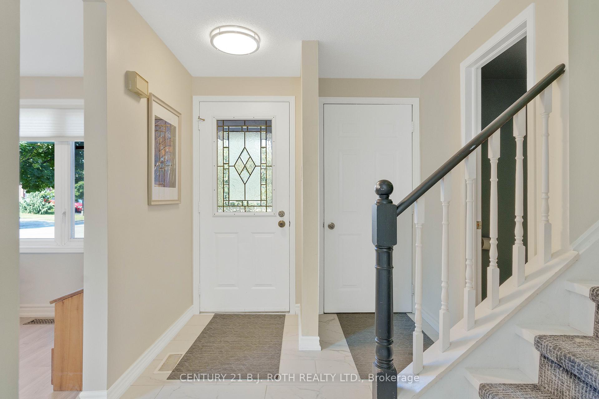 Photo 6 of 83 Geddes Crescent, Barrie, Northwest — HOMEH