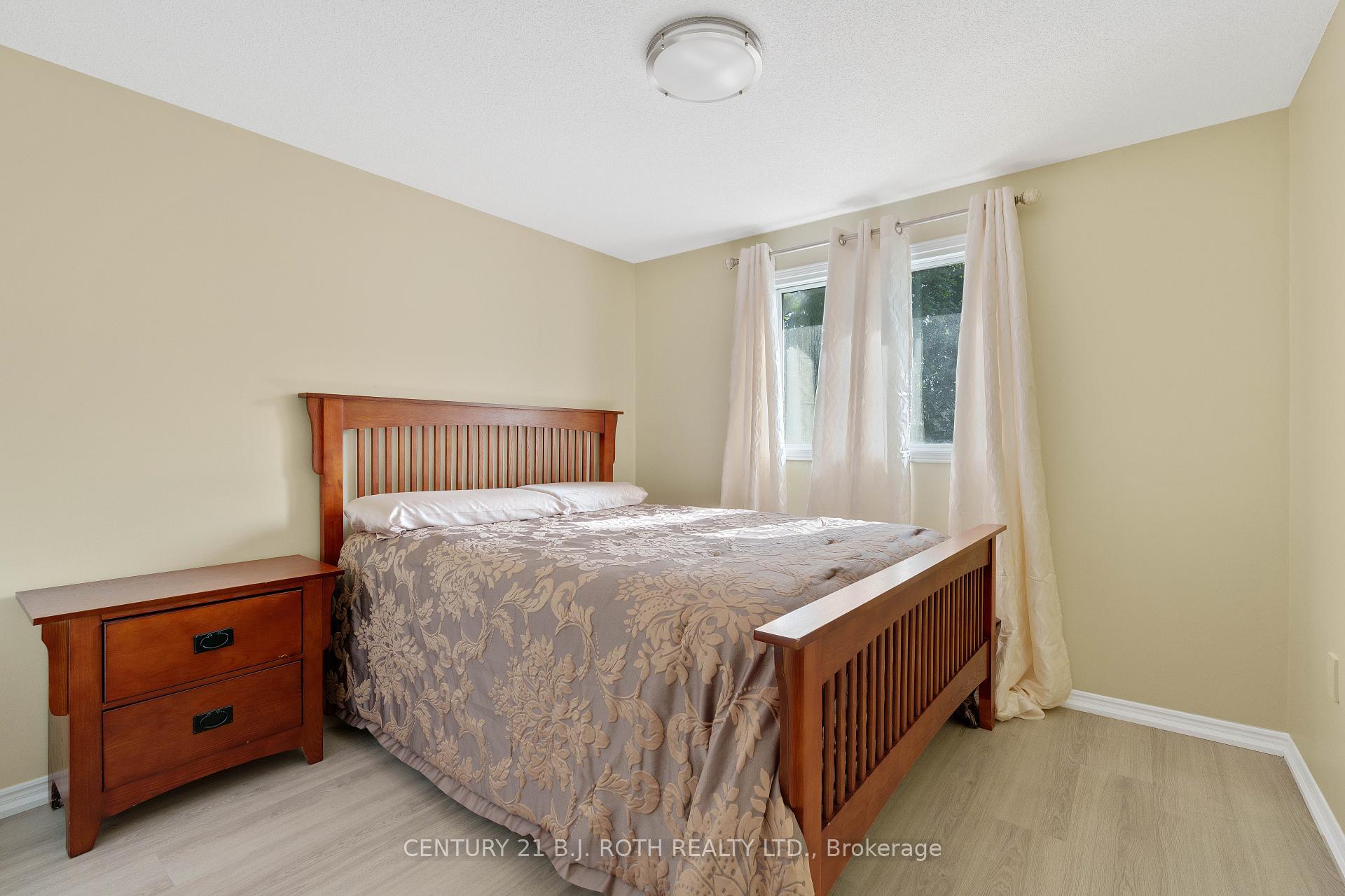 Photo 14 of 83 Geddes Crescent, Barrie, Northwest — HOMEH