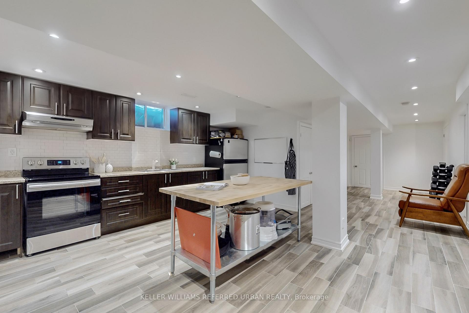Photo 37 of 6 Mazzone Drive, Vaughan, Vellore Village — HOMEH
