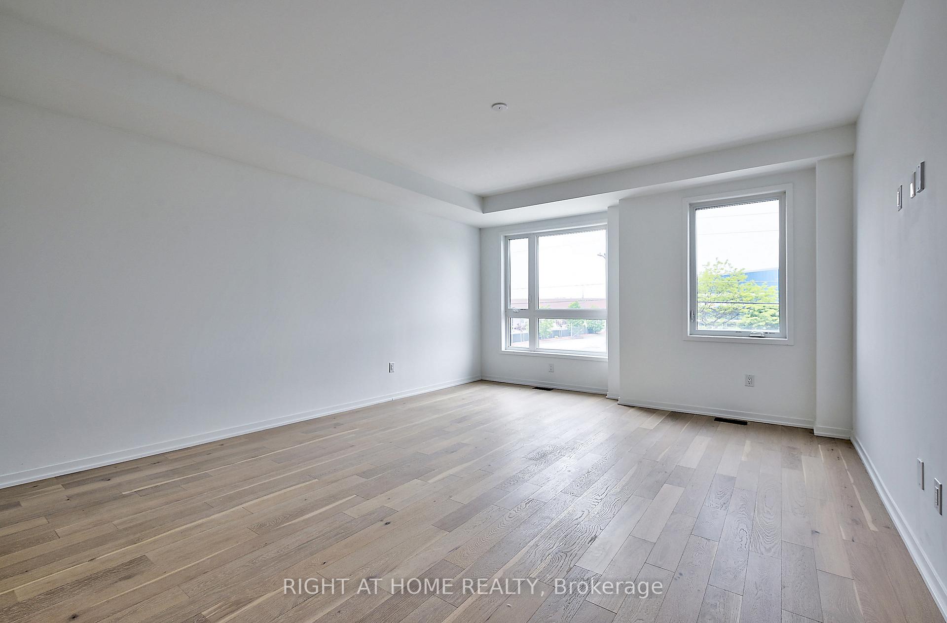 Photo 21 of 219 Monarch Avenue, Ajax, South East — HOMEH