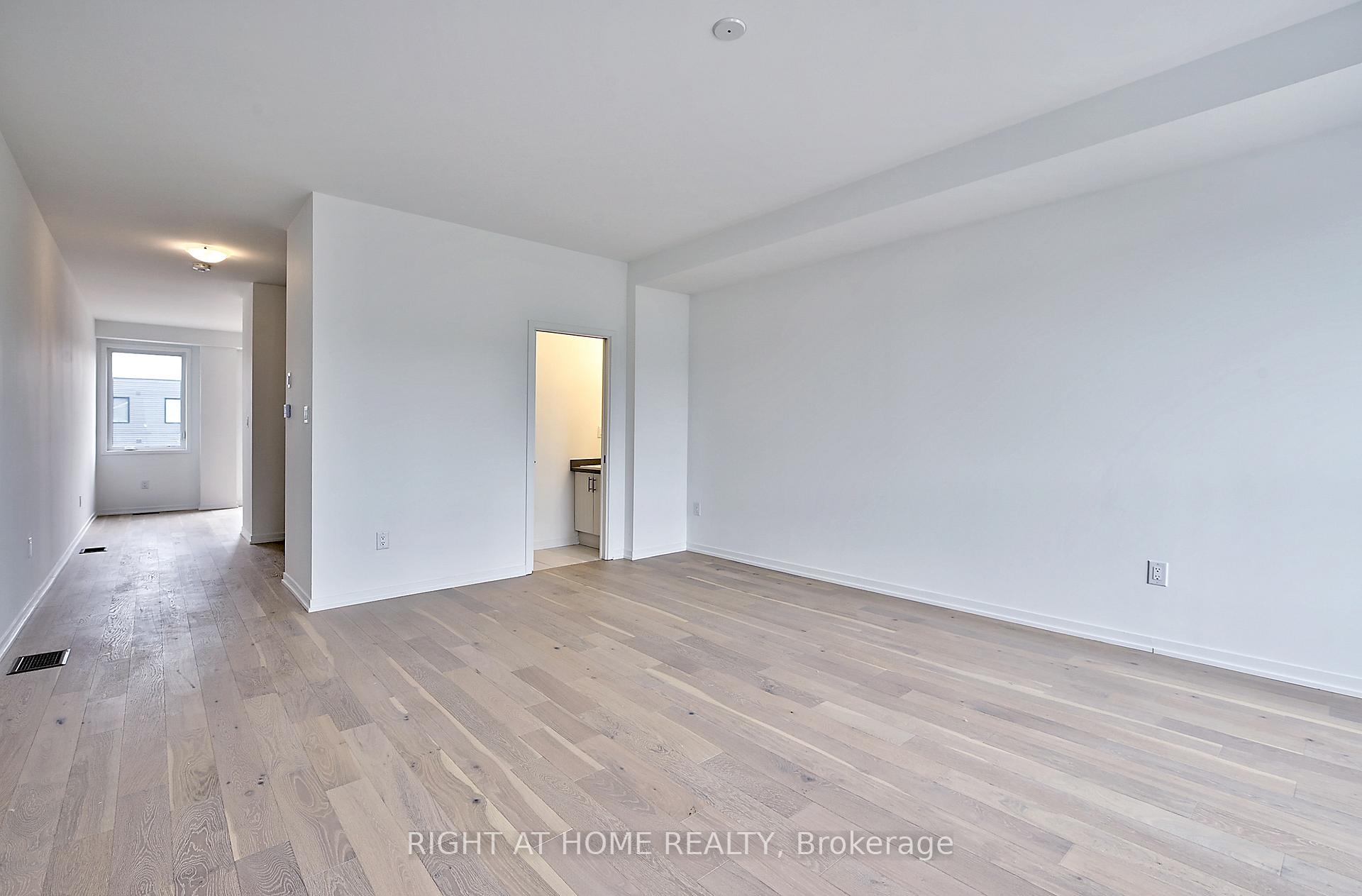 Photo 18 of 219 Monarch Avenue, Ajax, South East — HOMEH