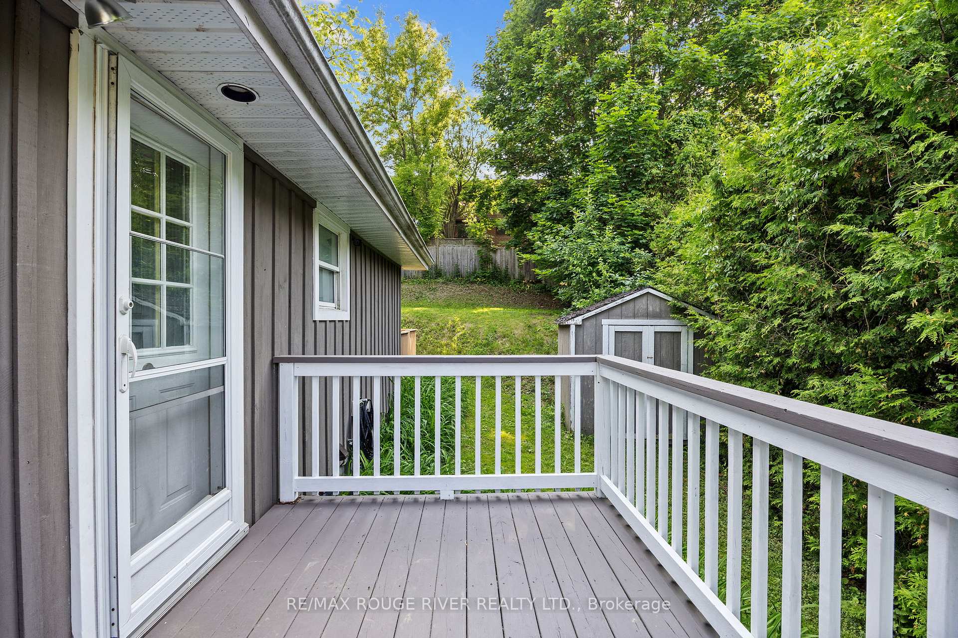 Photo 7 of 716 Hillcrest Road, Pickering, West Shore — HOMEH