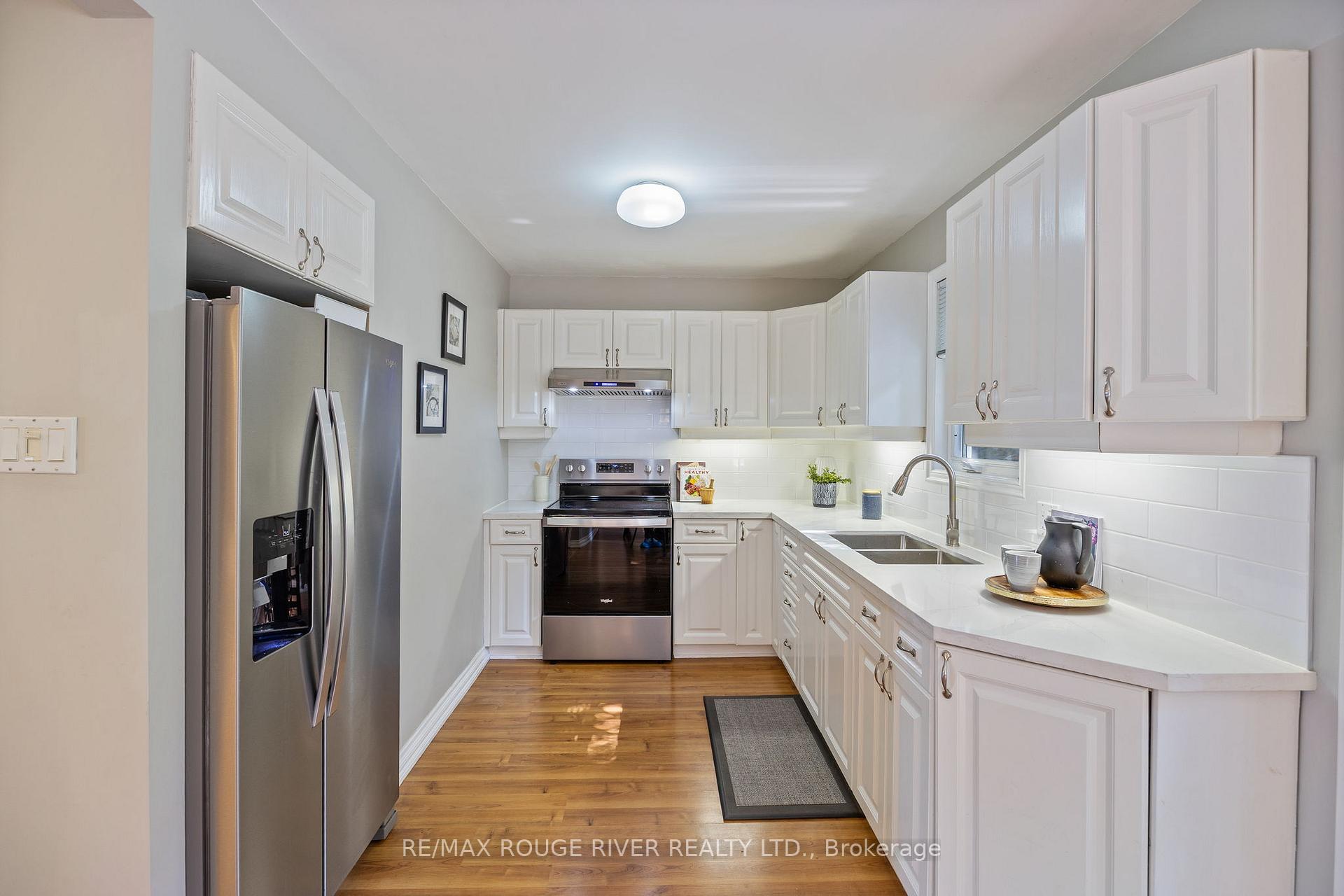 Photo 8 of 716 Hillcrest Road, Pickering, West Shore — HOMEH