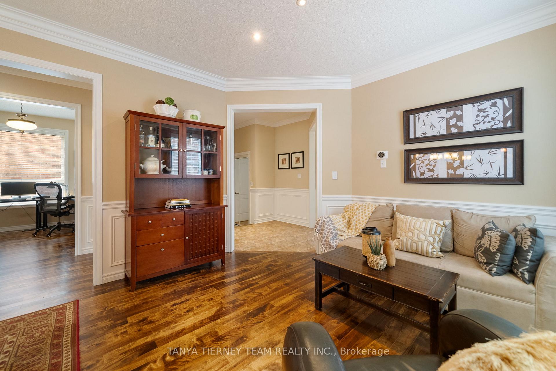 Photo 12 of 116 Cachet Boulevard, Whitby, Brooklin — HOMEH