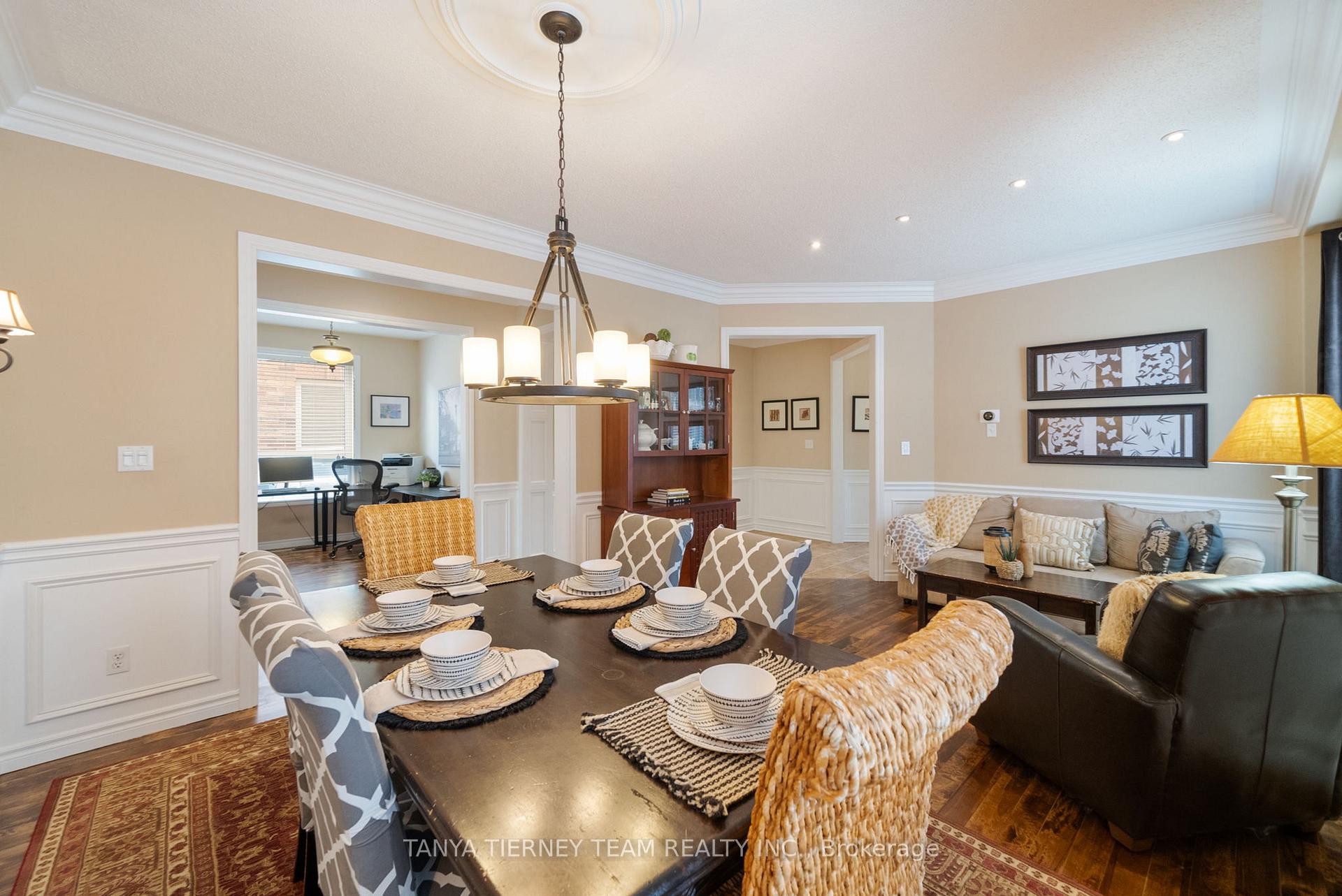 Photo 8 of 116 Cachet Boulevard, Whitby, Brooklin — HOMEH