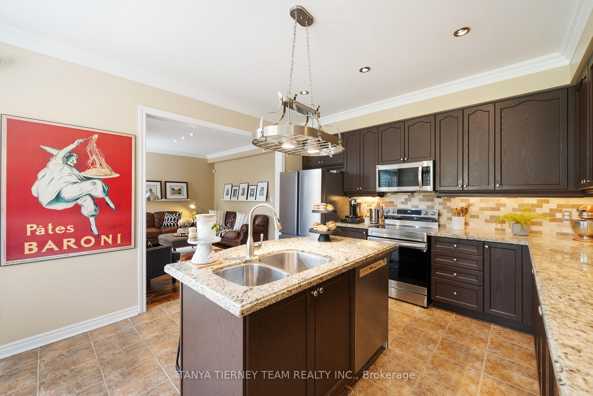 Photo 17 of 116 Cachet Boulevard, Whitby, Brooklin — HOMEH