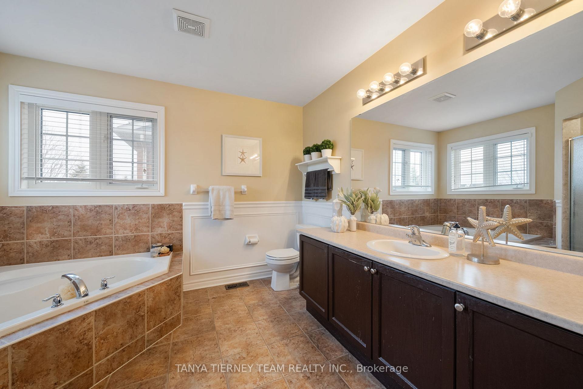 Photo 19 of 116 Cachet Boulevard, Whitby, Brooklin — HOMEH
