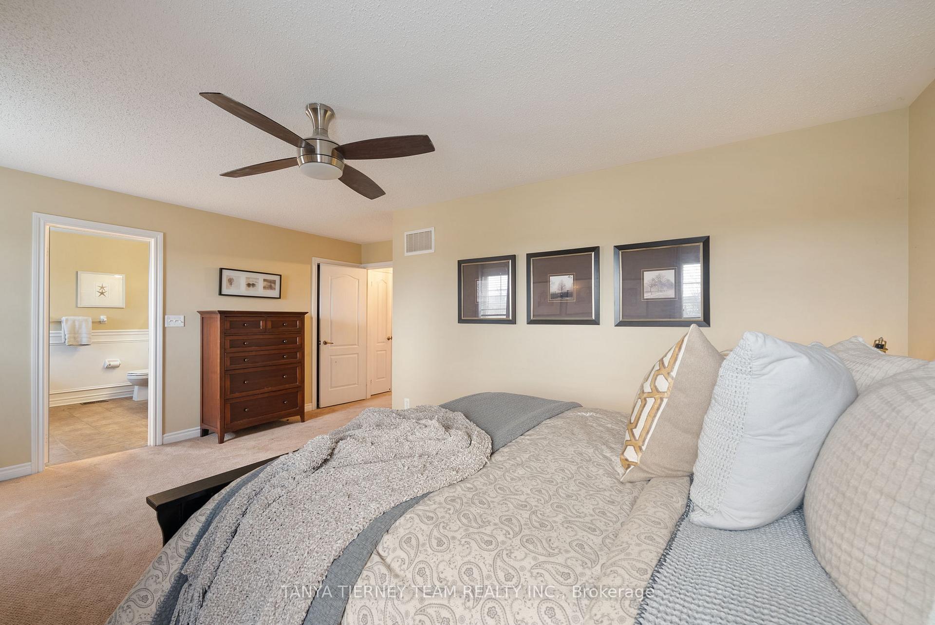 Photo 13 of 116 Cachet Boulevard, Whitby, Brooklin — HOMEH